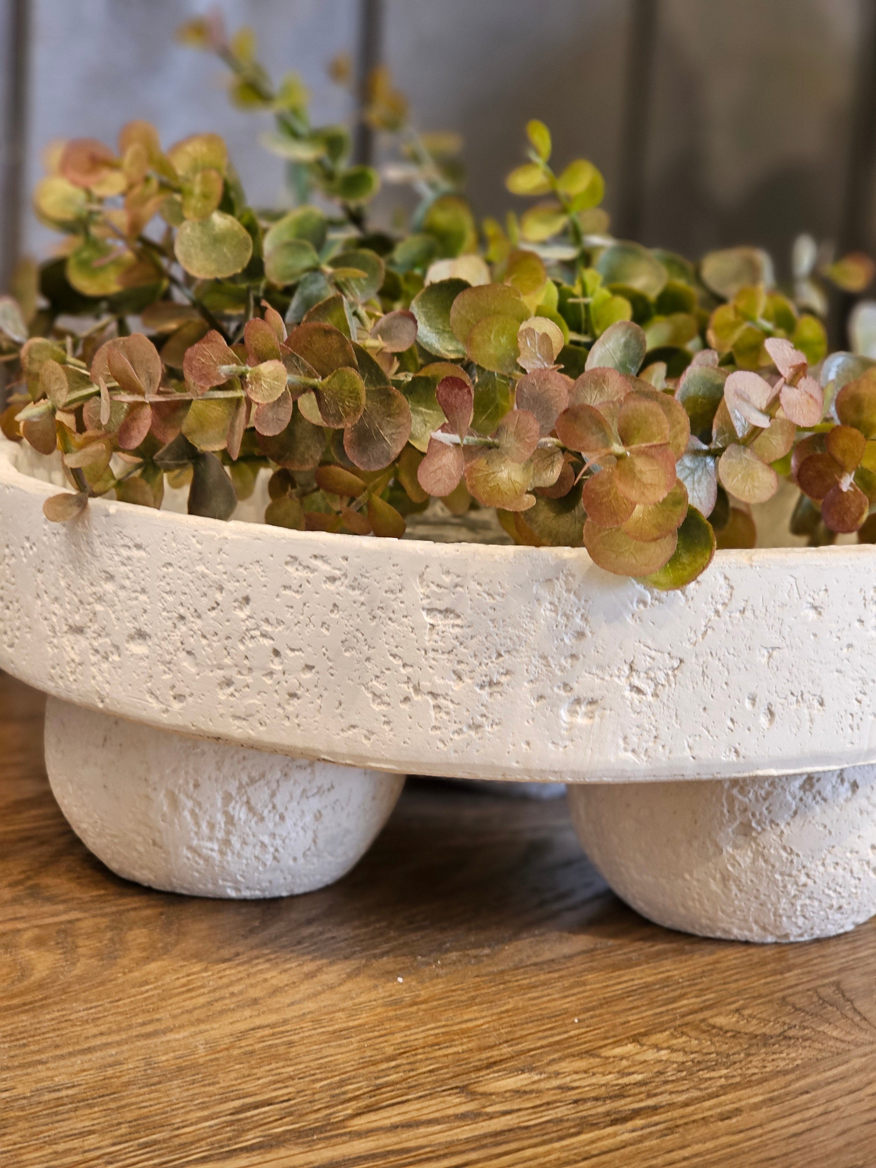 Haven & Space Berry ACCESSORIES 25x8cm Machi Cement Footed Bowl