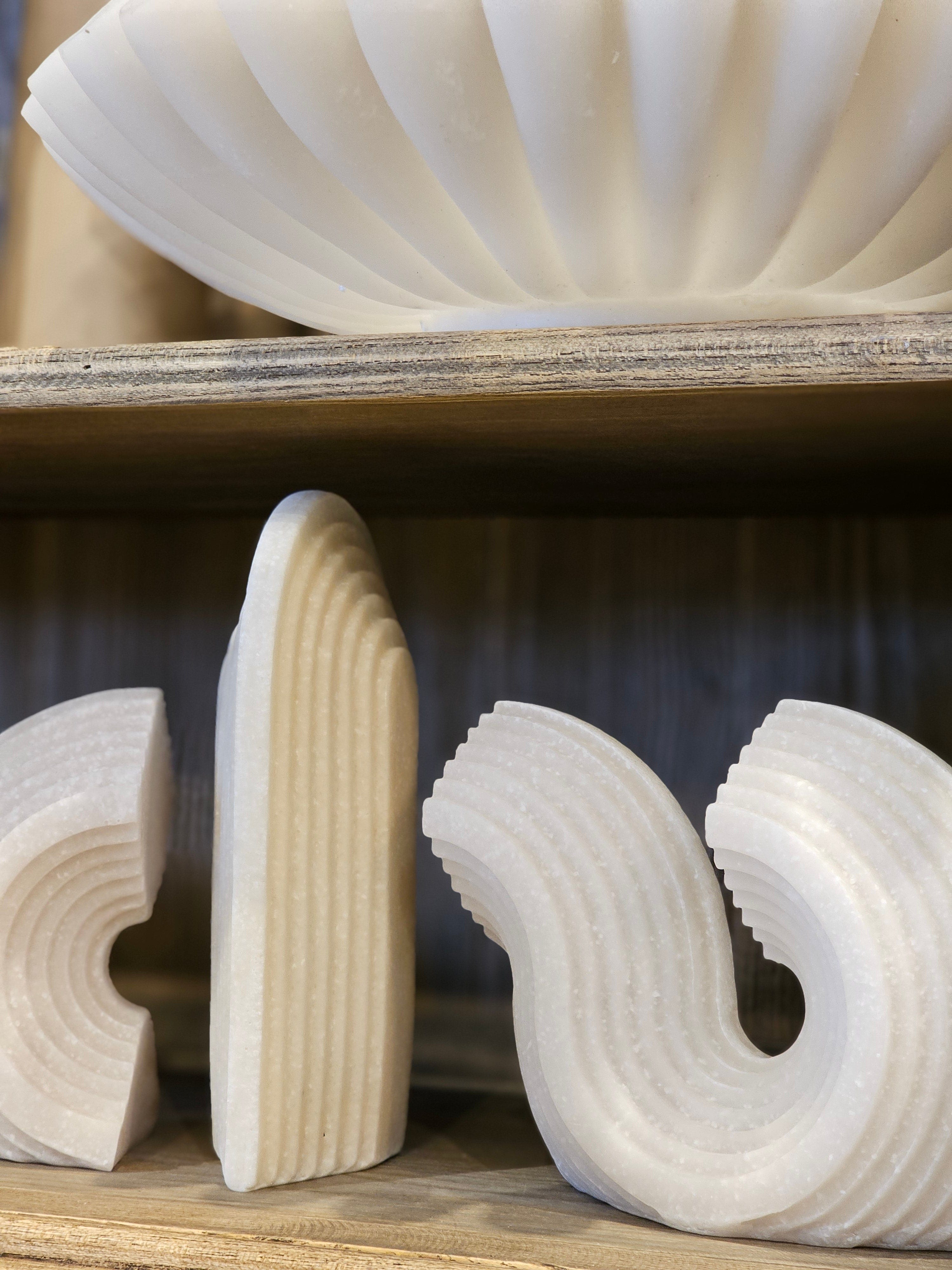 Haven & Space Berry ACCESSORIES 35cm Roberta Resin Bookends