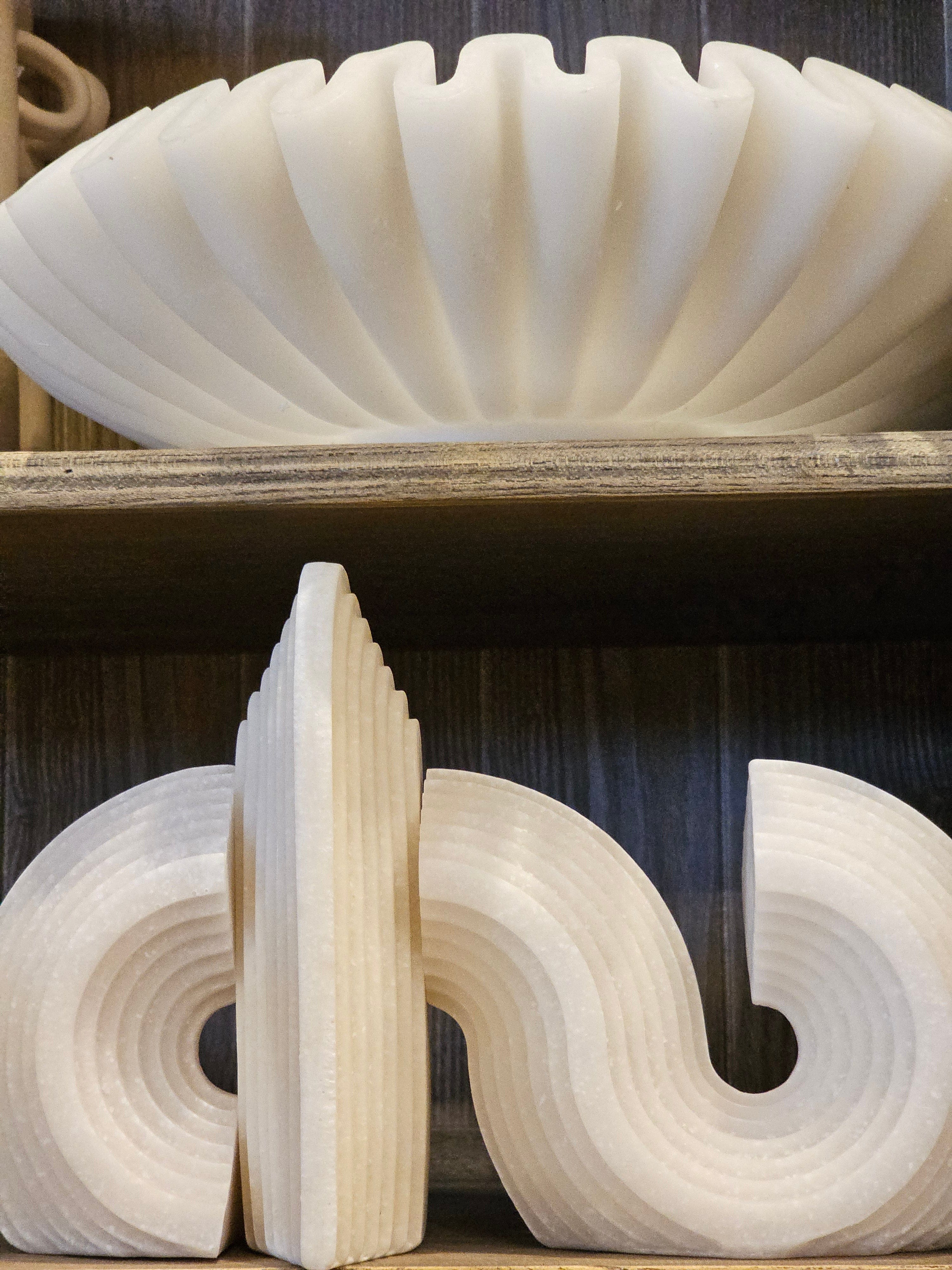 Haven & Space Berry ACCESSORIES 35cm Roberta Resin Bookends