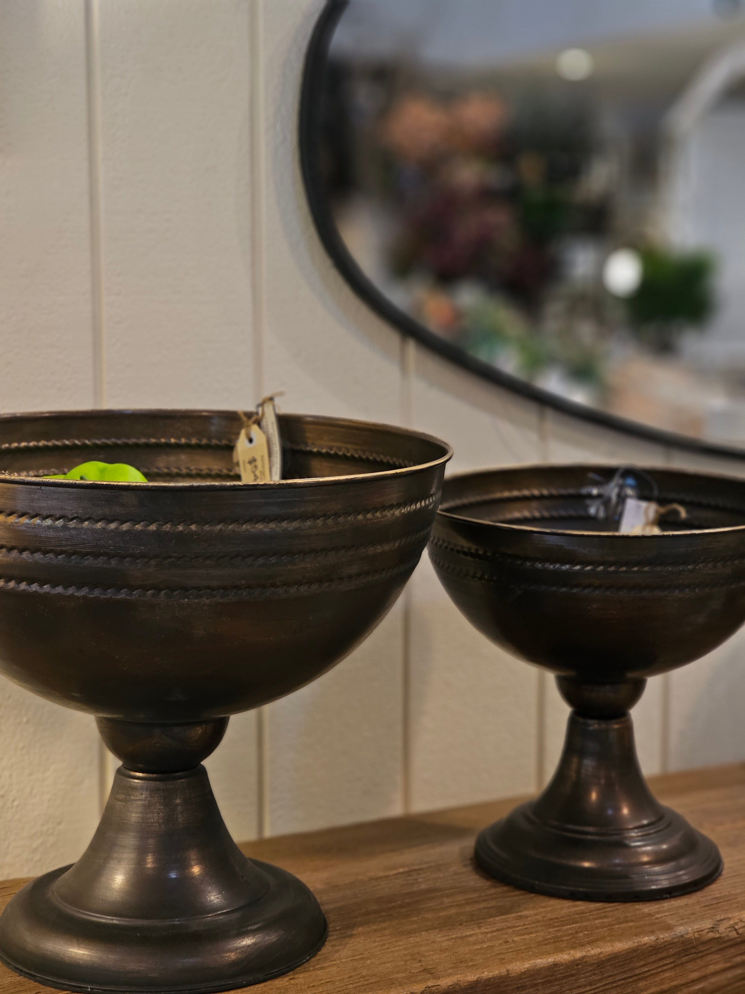 Haven & Space Berry ACCESSORIES 42CM Romanian Metal Bowl