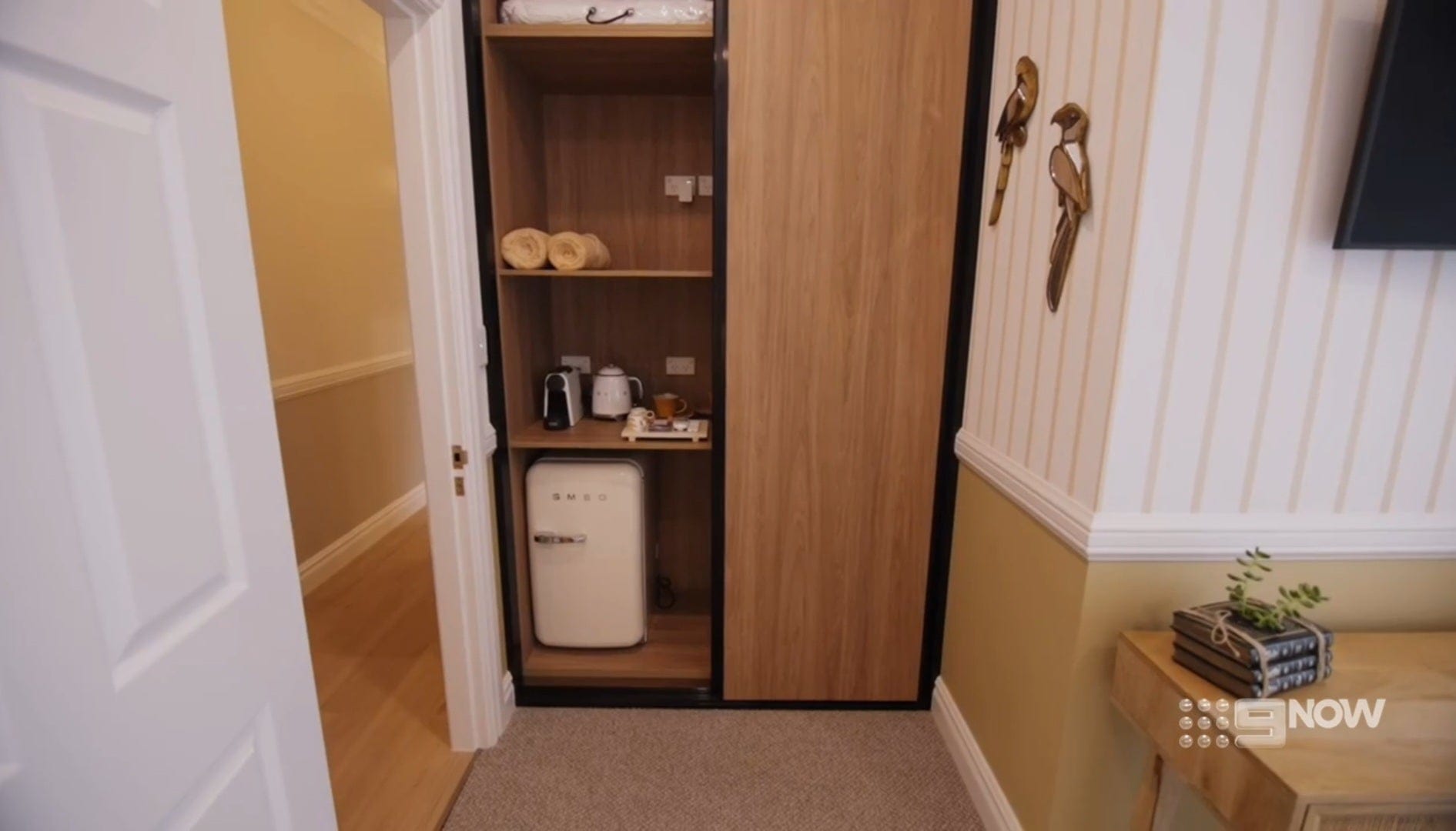 Haven & Space Berry ACCESSORIES Goldie Parrot