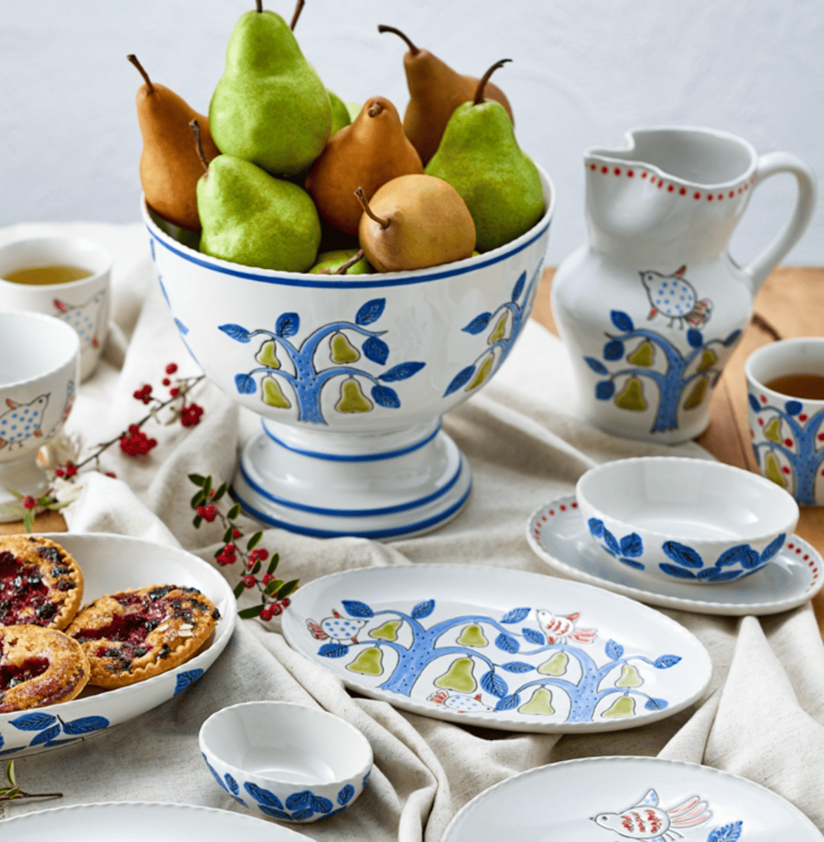 Haven & Space Berry ACCESSORIES Joie Footed Bowl