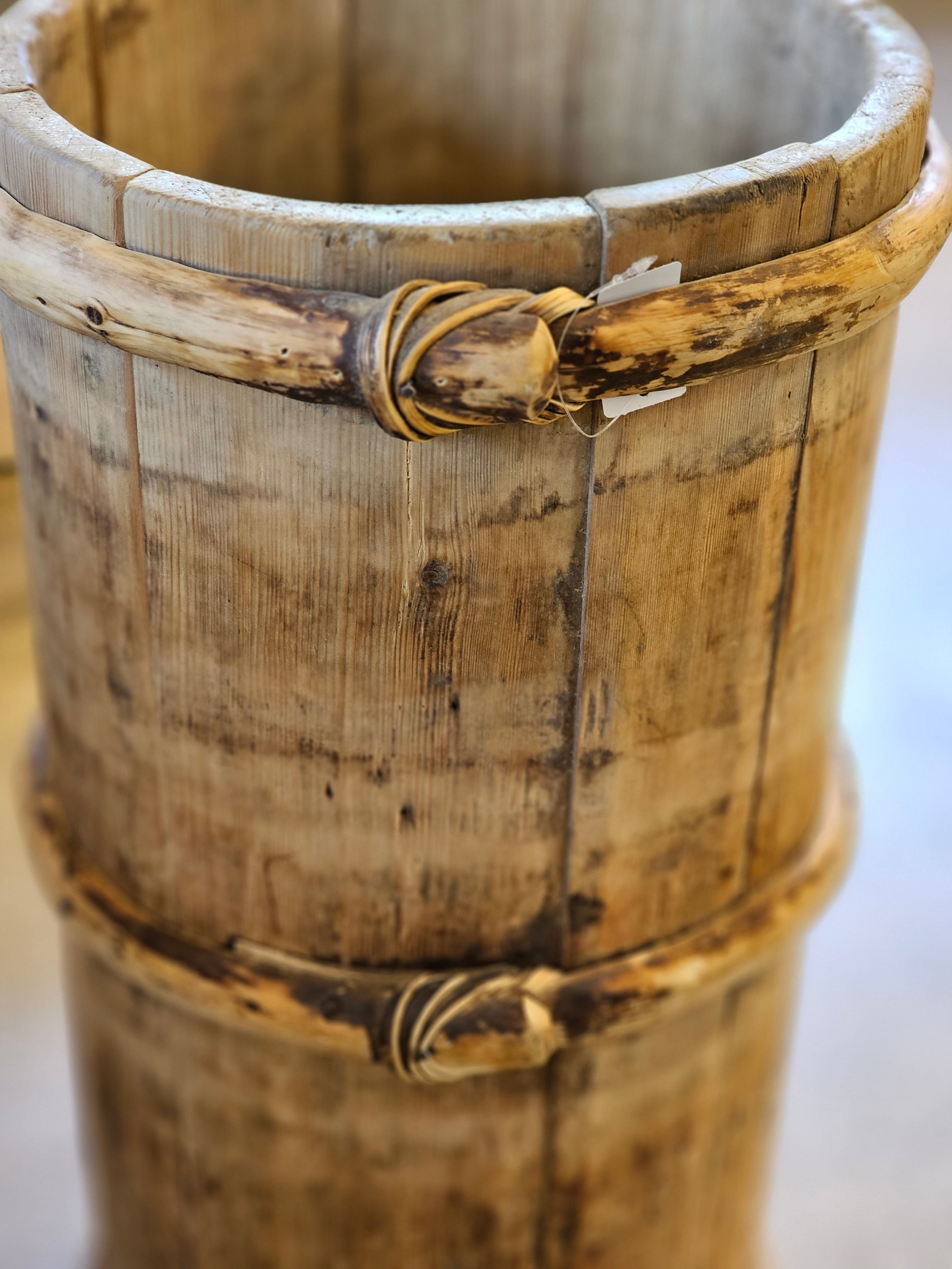 Haven & Space Berry ACCESSORIES Natural Round Wooden Chinese Bucket