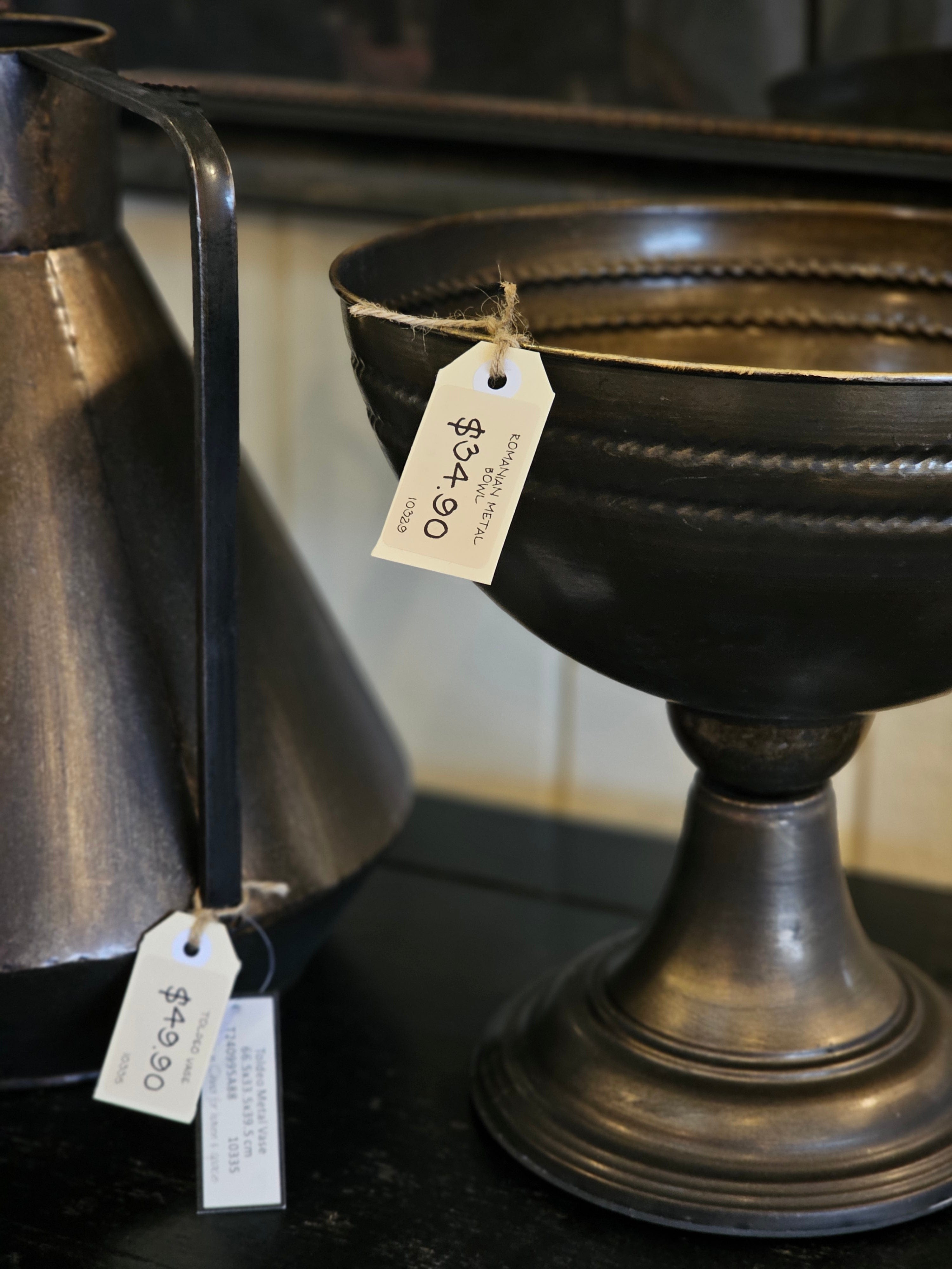 Haven & Space Berry ACCESSORIES Romanian Metal Bowl