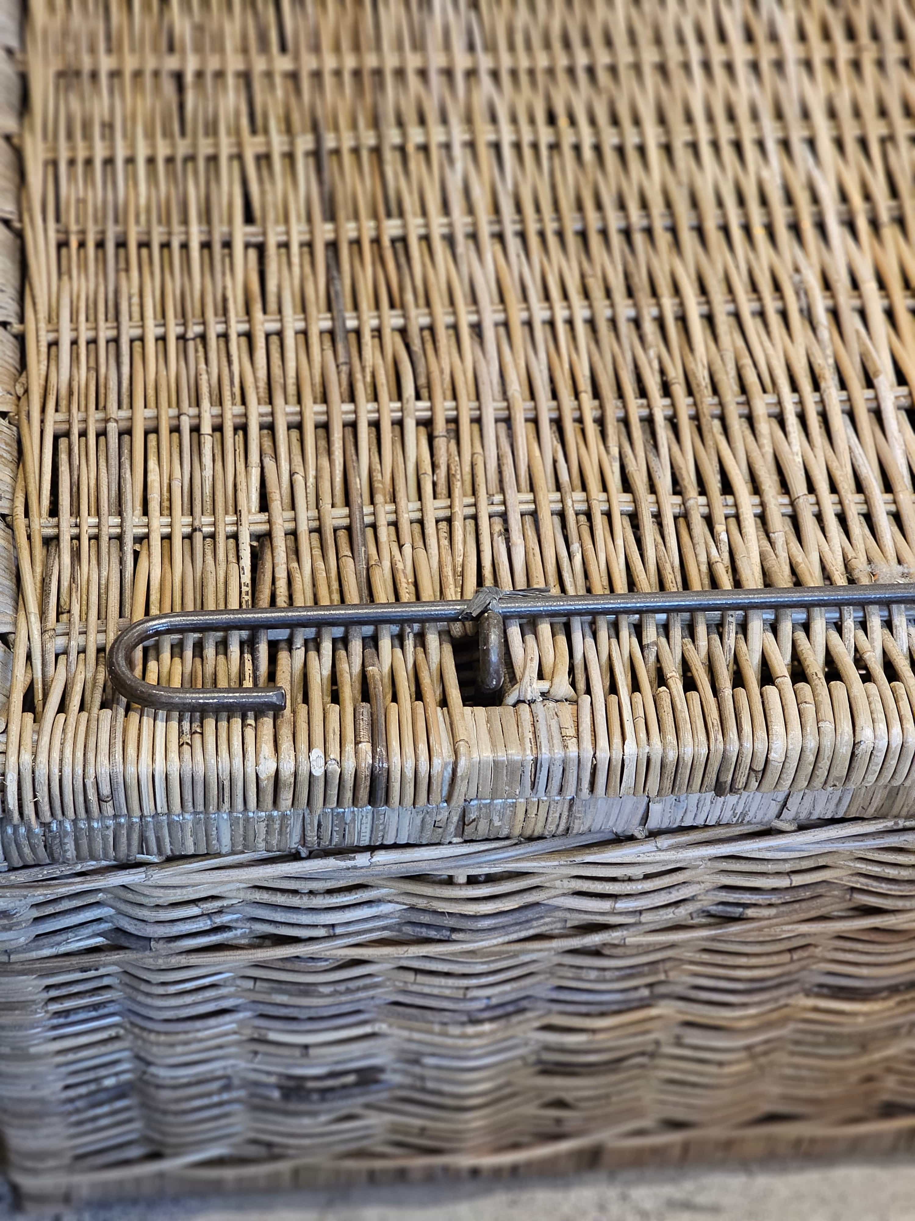 Haven & Space Berry BASKETWARE 110X70X45CMH / Kubu Muse Rattan Trunk