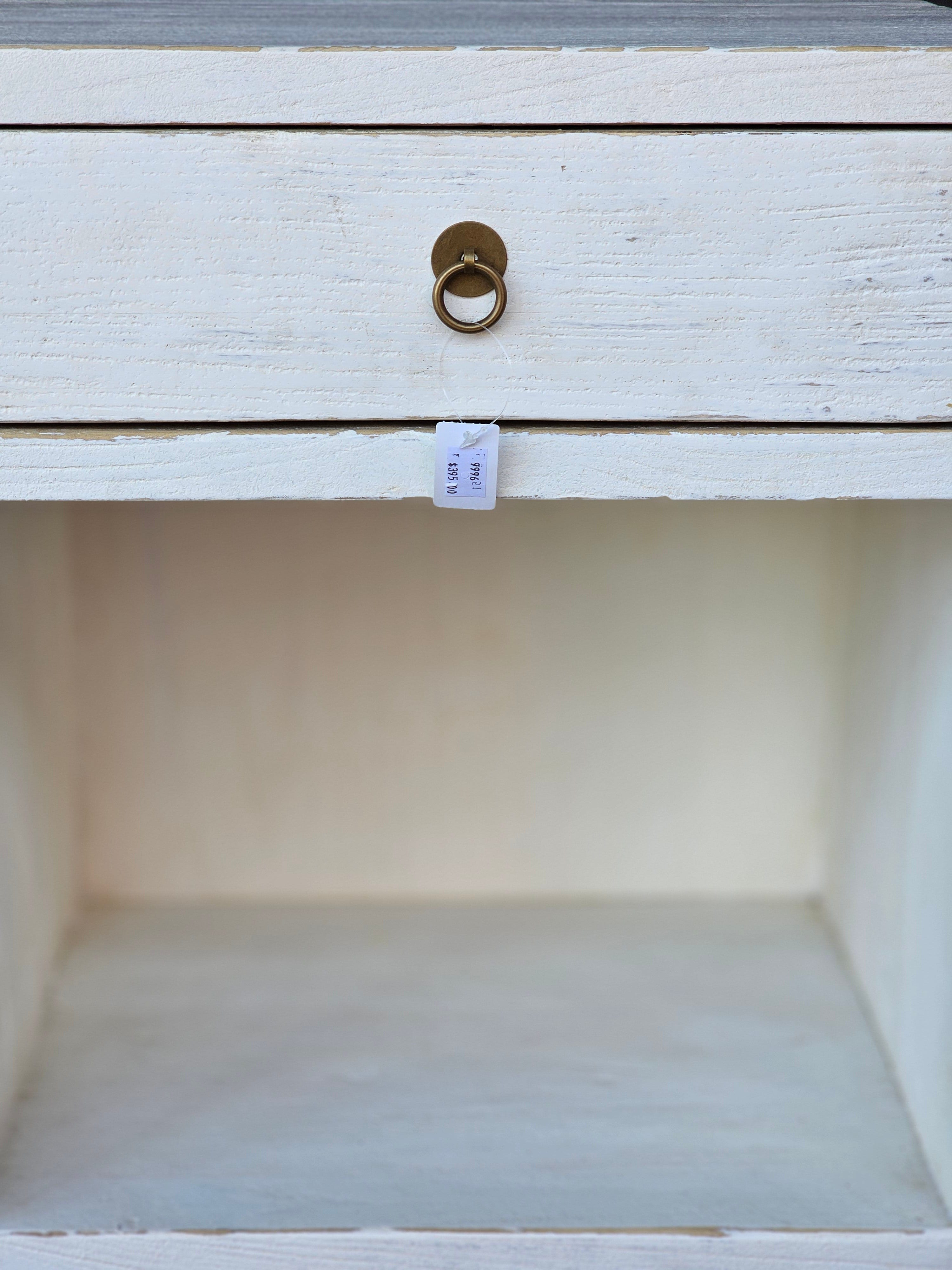 Haven & Space Berry BEDSIDE TABLE White Baniff Bedside Table