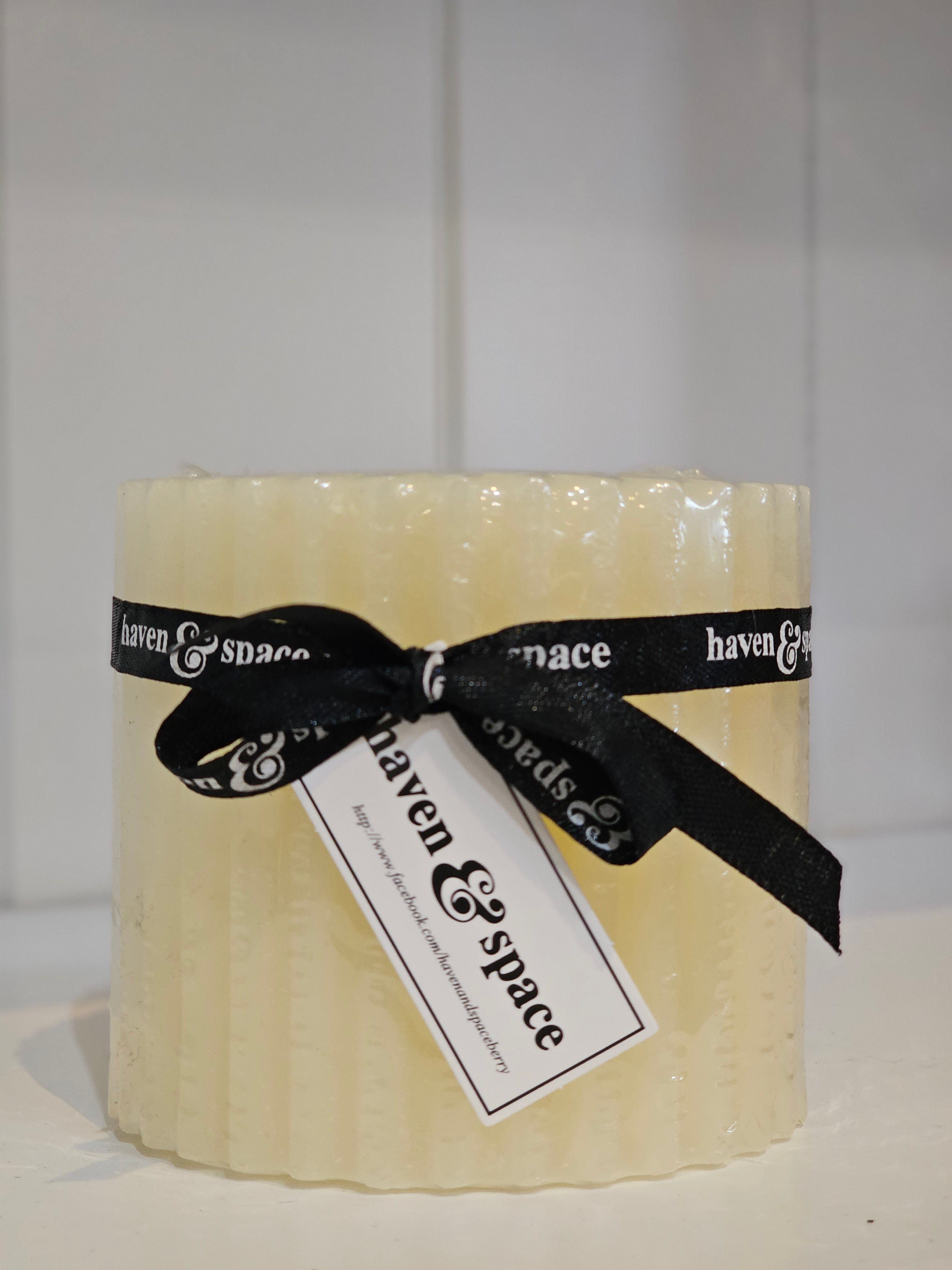 Haven & Space Berry CANDLES Haven & Space Scented Pillar Candle