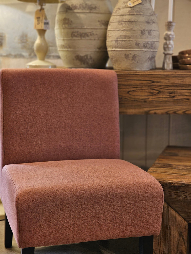 Haven & Space Berry CHAIRS 57Wx66Dx85H / Ularu Els Chair