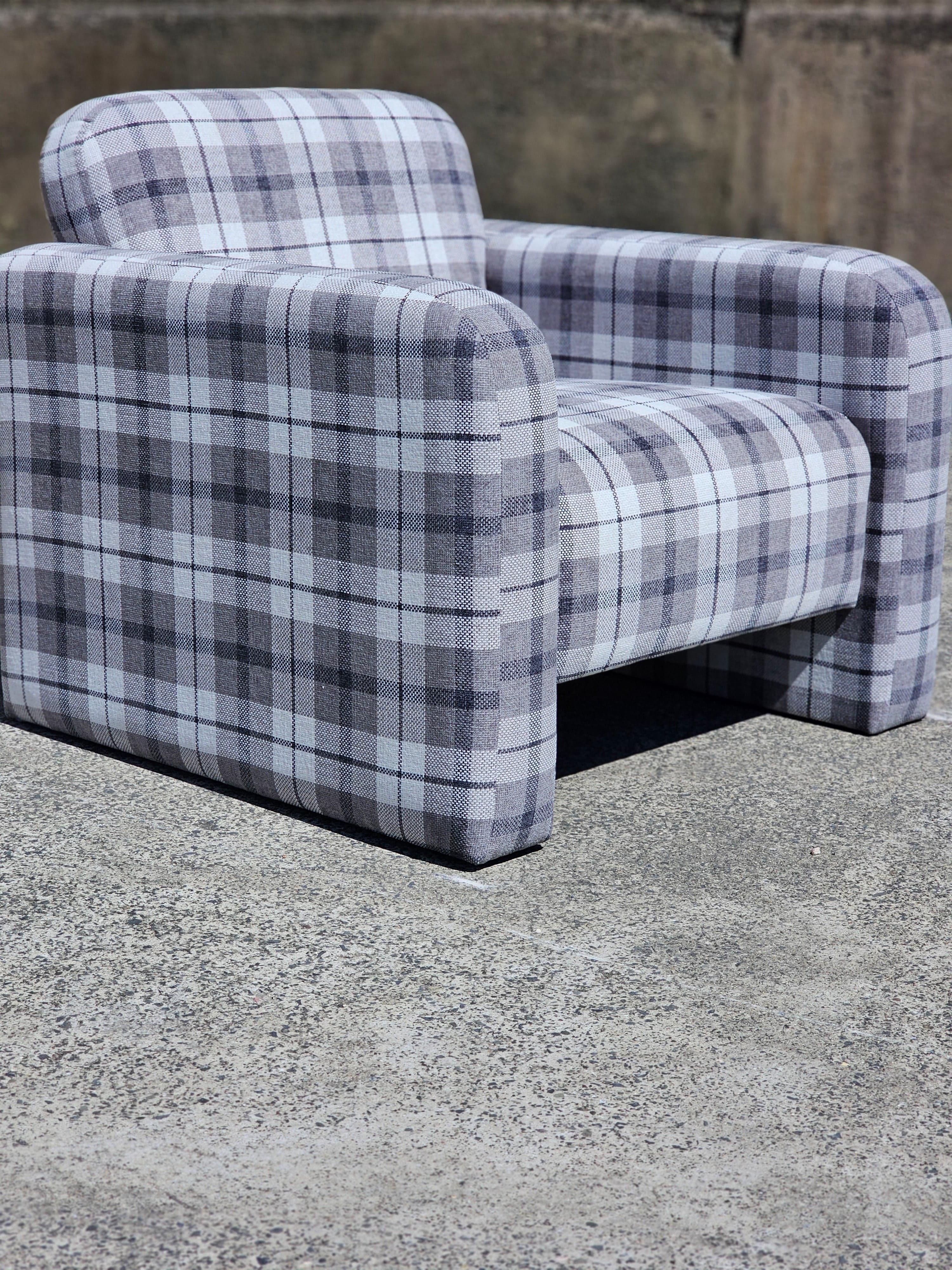 Haven & Space Berry CHAIRS 97Wx94Dx82H / Grey Gingham Angelo Armchair