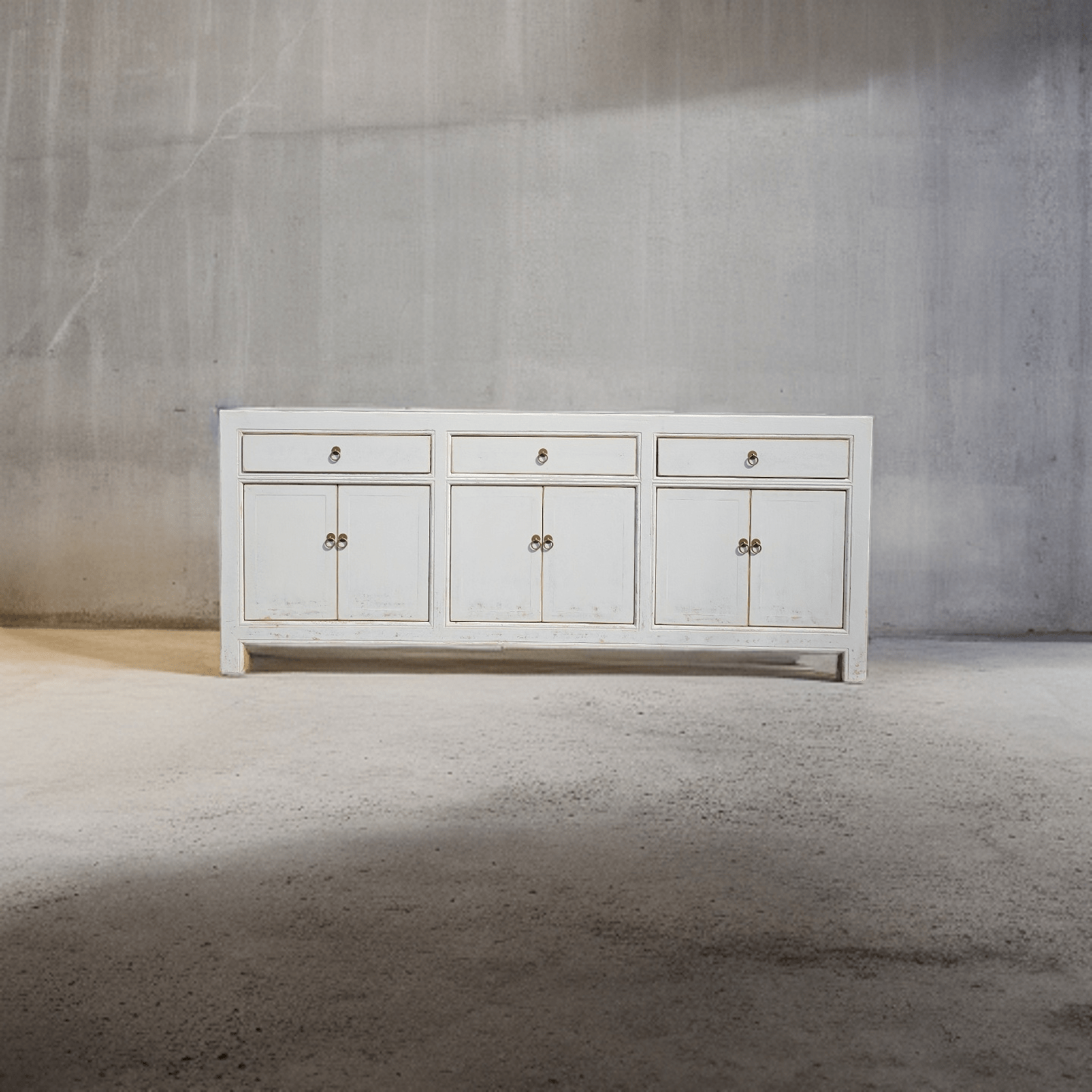 Haven & Space Berry CHINESE AN 3 Draw 6 Door / White Windsor Sideboard