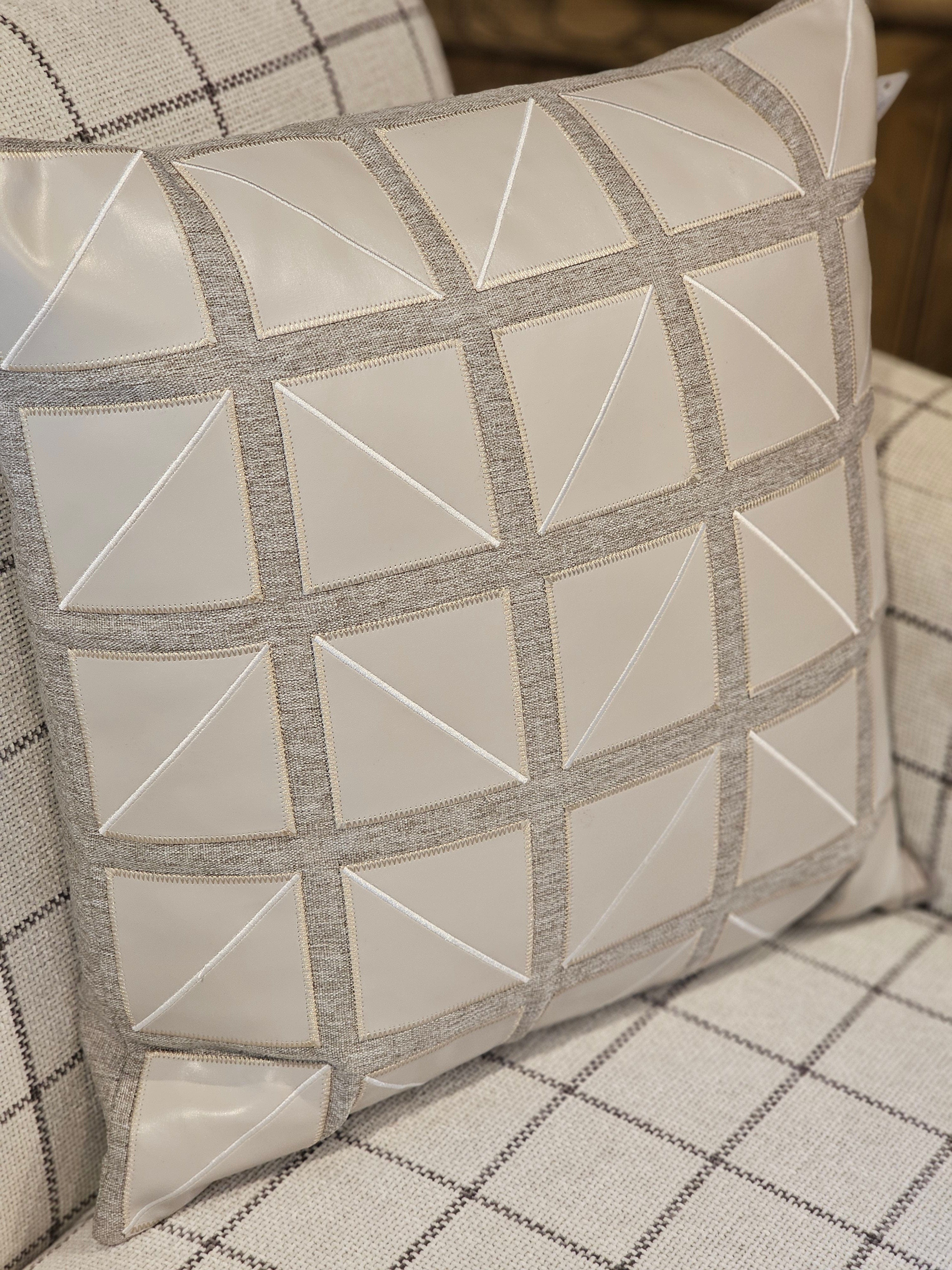 Haven & Space Berry CUSHIONS 45x45CM Romu Cushion