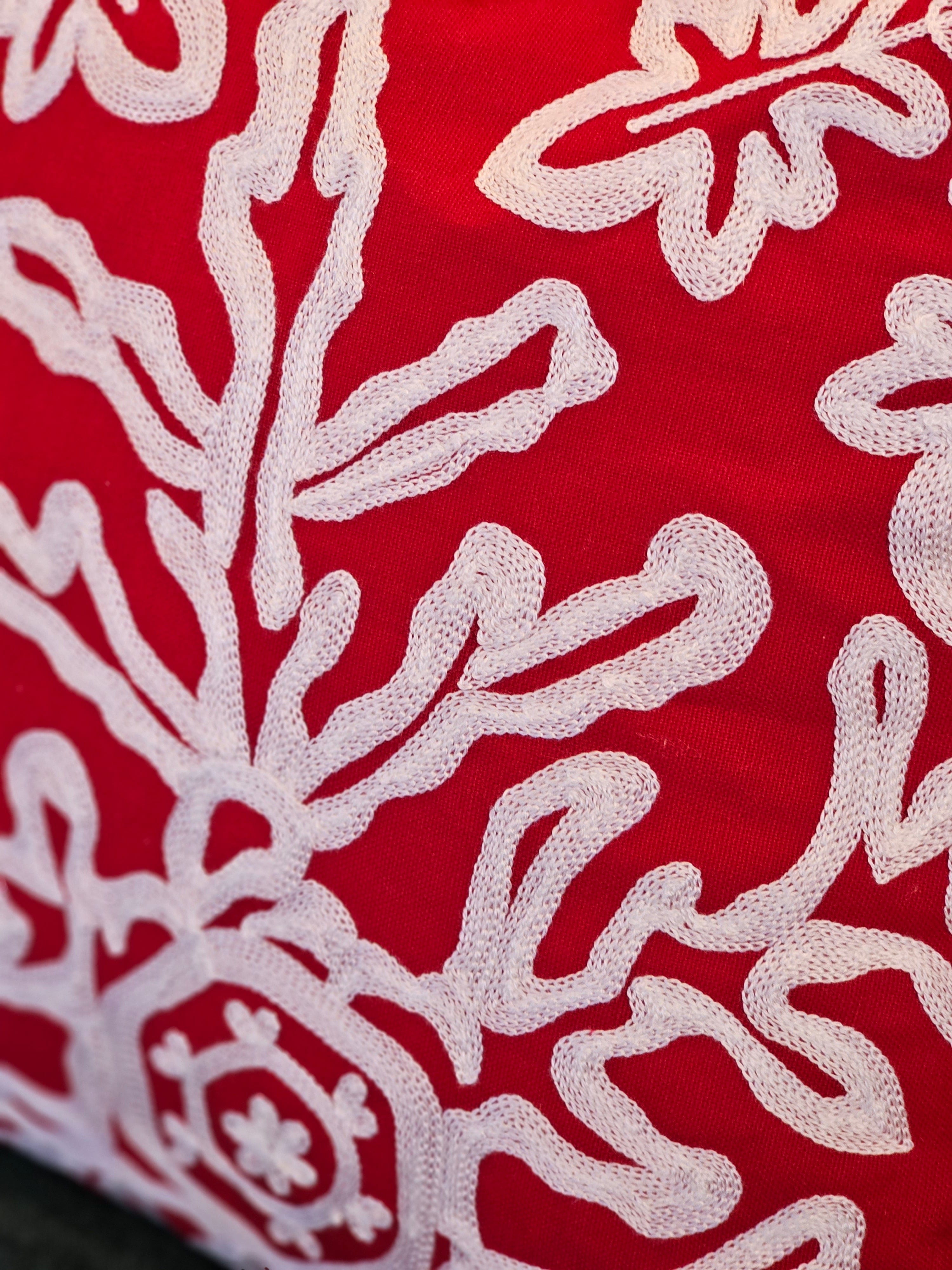 Haven & Space Berry CUSHIONS 45x45CM Snowflake Cushion