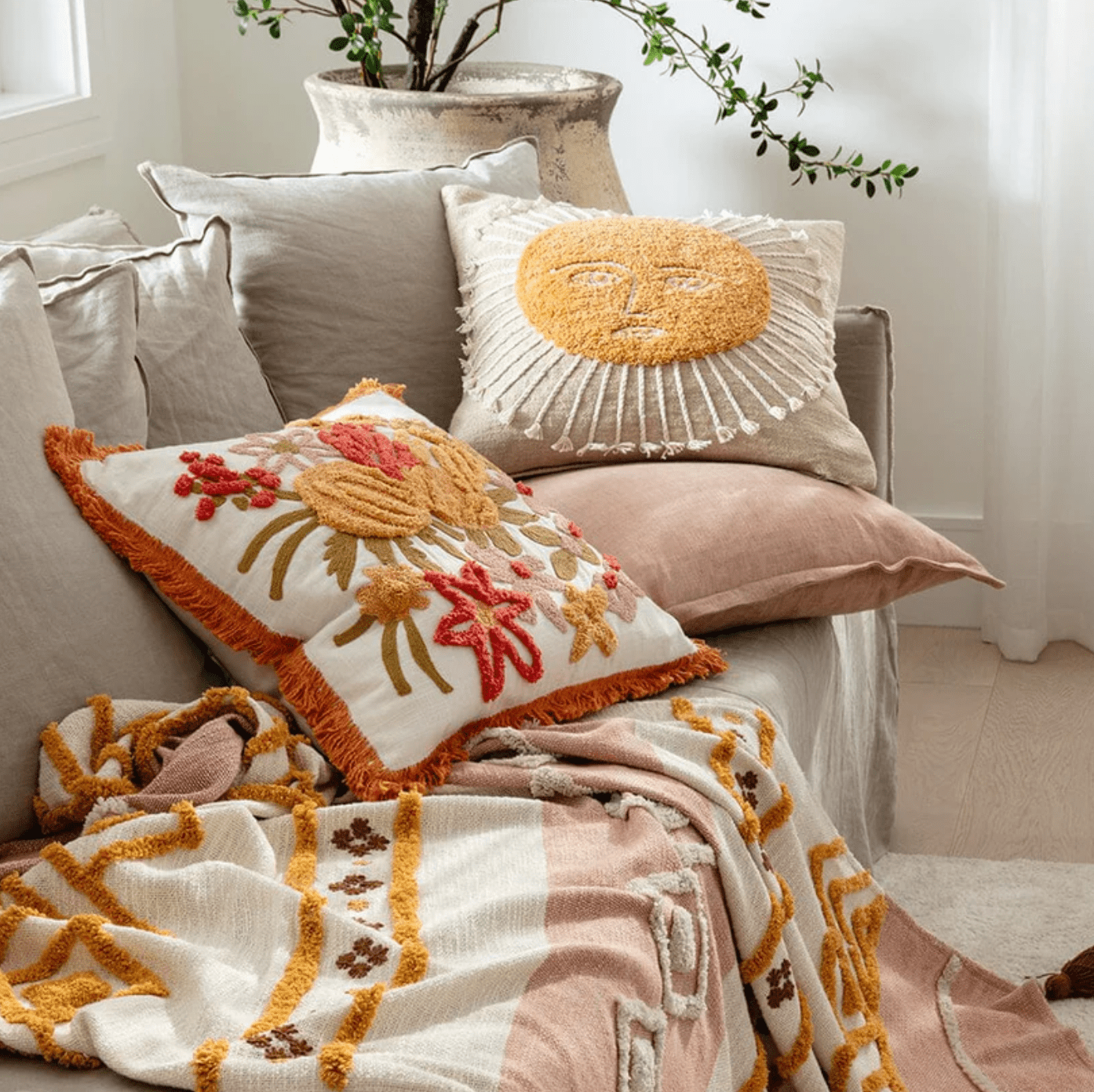 Haven & Space Berry CUSHIONS Multi Delia Cushion