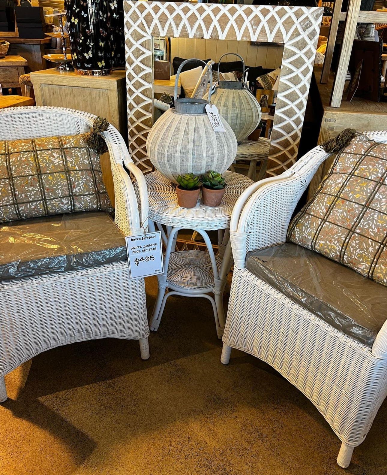 Haven & Space Berry FURNITURE White Jasmine 3 Piece Settings