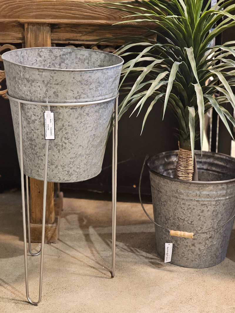 Haven & Space Berry GAL/TINWARE Wattamolla Planter Bucket