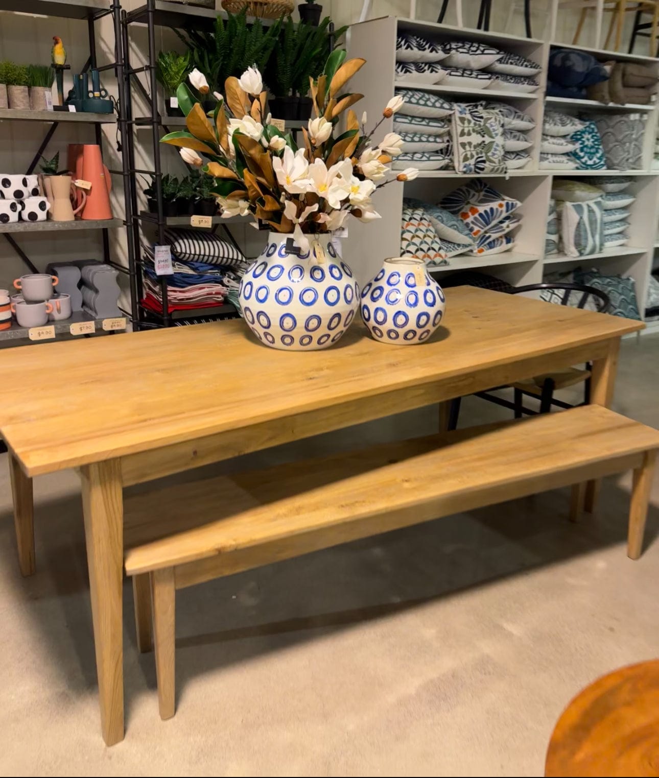 Haven & Space Berry Hampton Dining Table