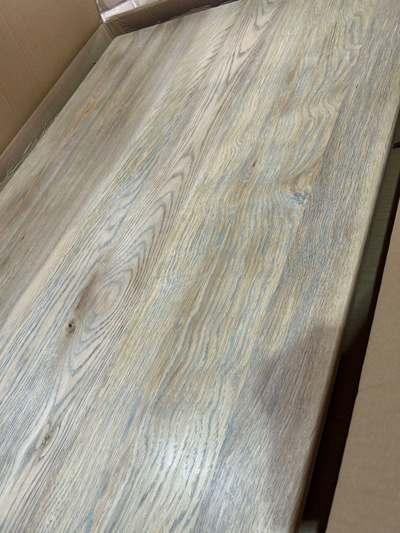 Haven & Space Berry Hampton Dining Table