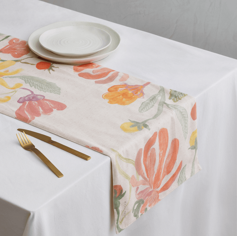 Haven & Space Berry KITCHEN Midsummer Table Runner
