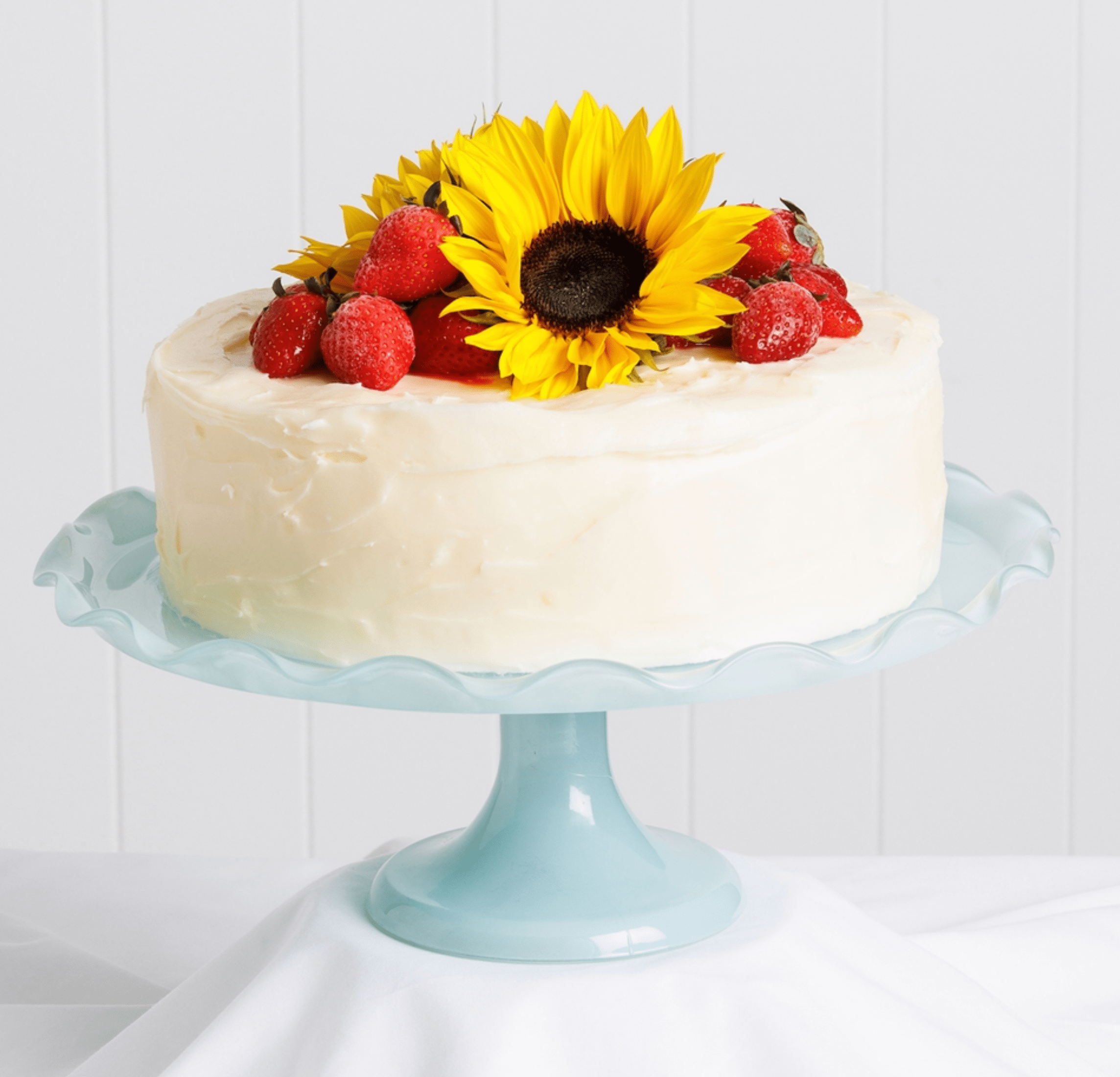 Haven & Space Berry KITCHEN Ruffle Cake Stand