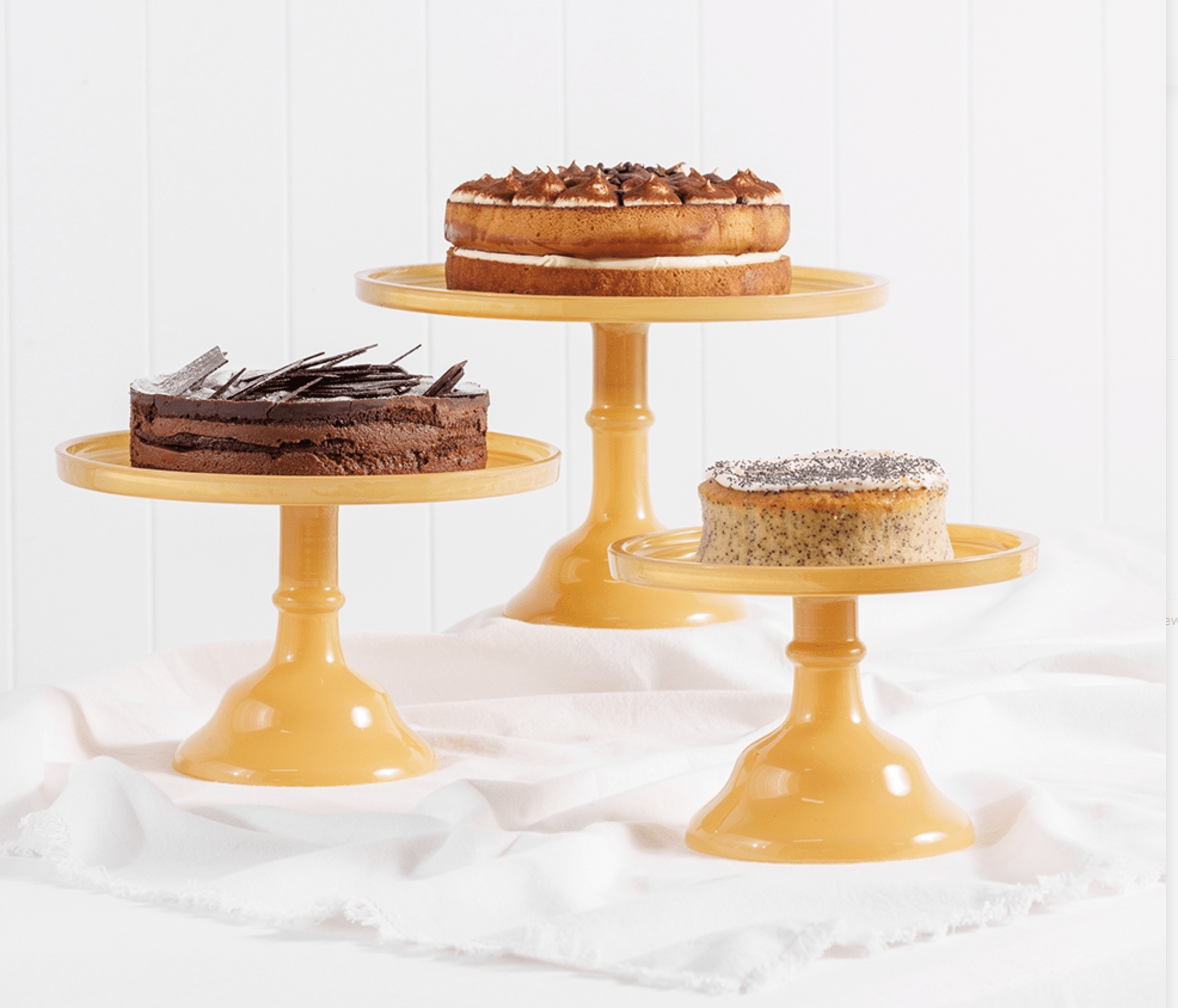 Haven & Space Berry KITCHEN Tortee Cake Stand