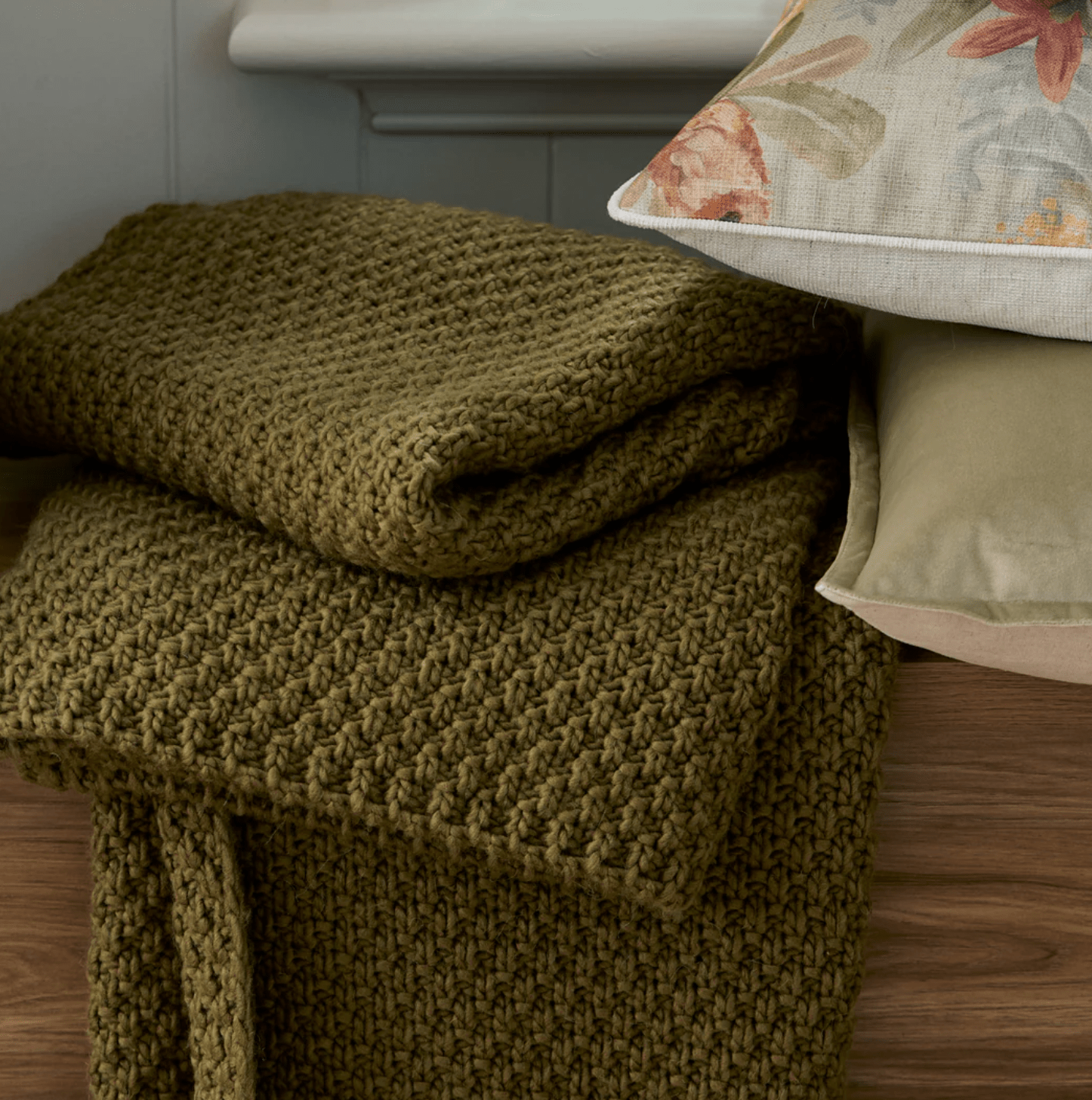Haven & Space Berry THROW Jarah Throw