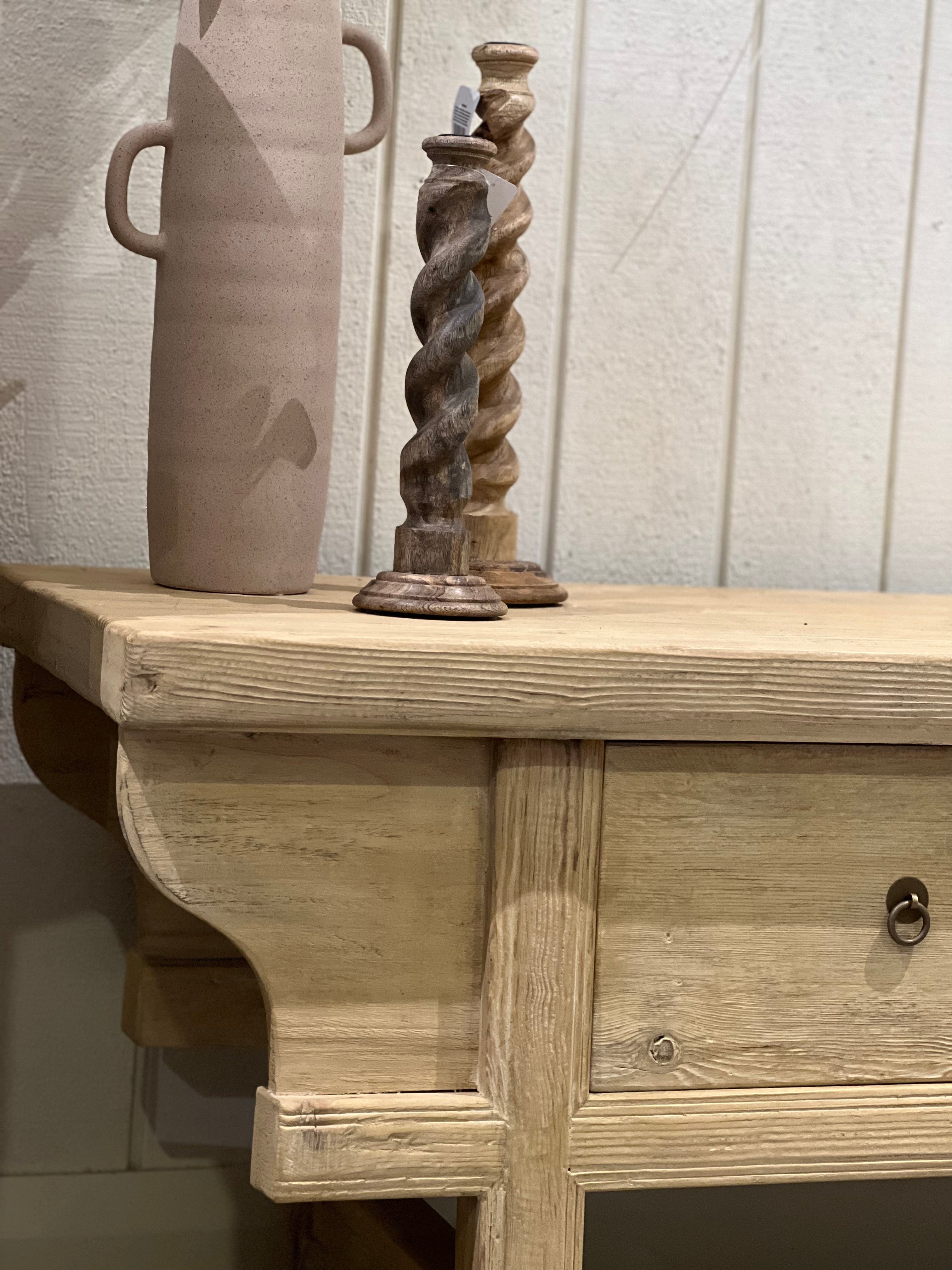 Haven & Space Berry Tresco Entertainment Unit