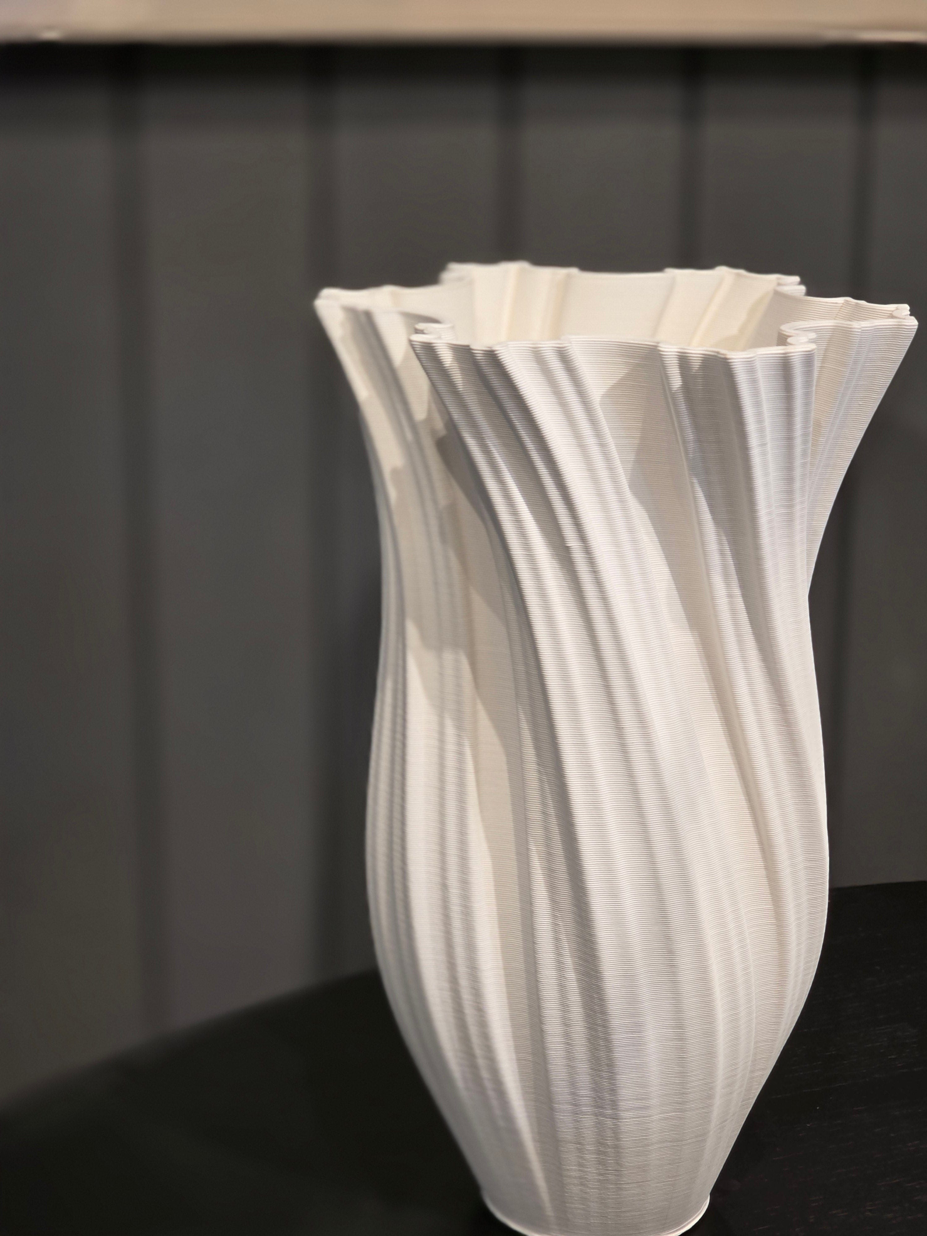 Haven & Space Berry VASES Louve Vase