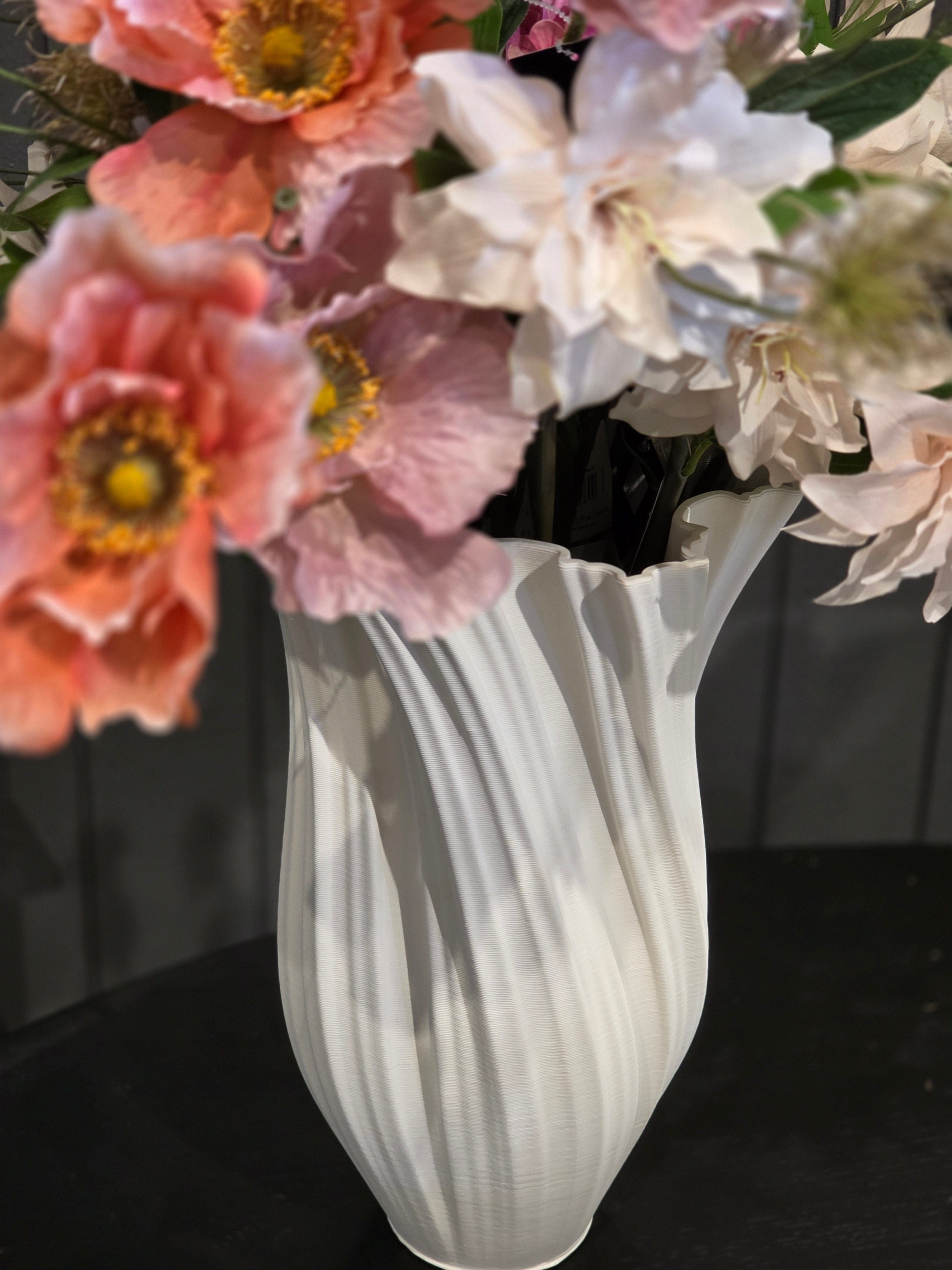 Haven & Space Berry VASES Louve Vase