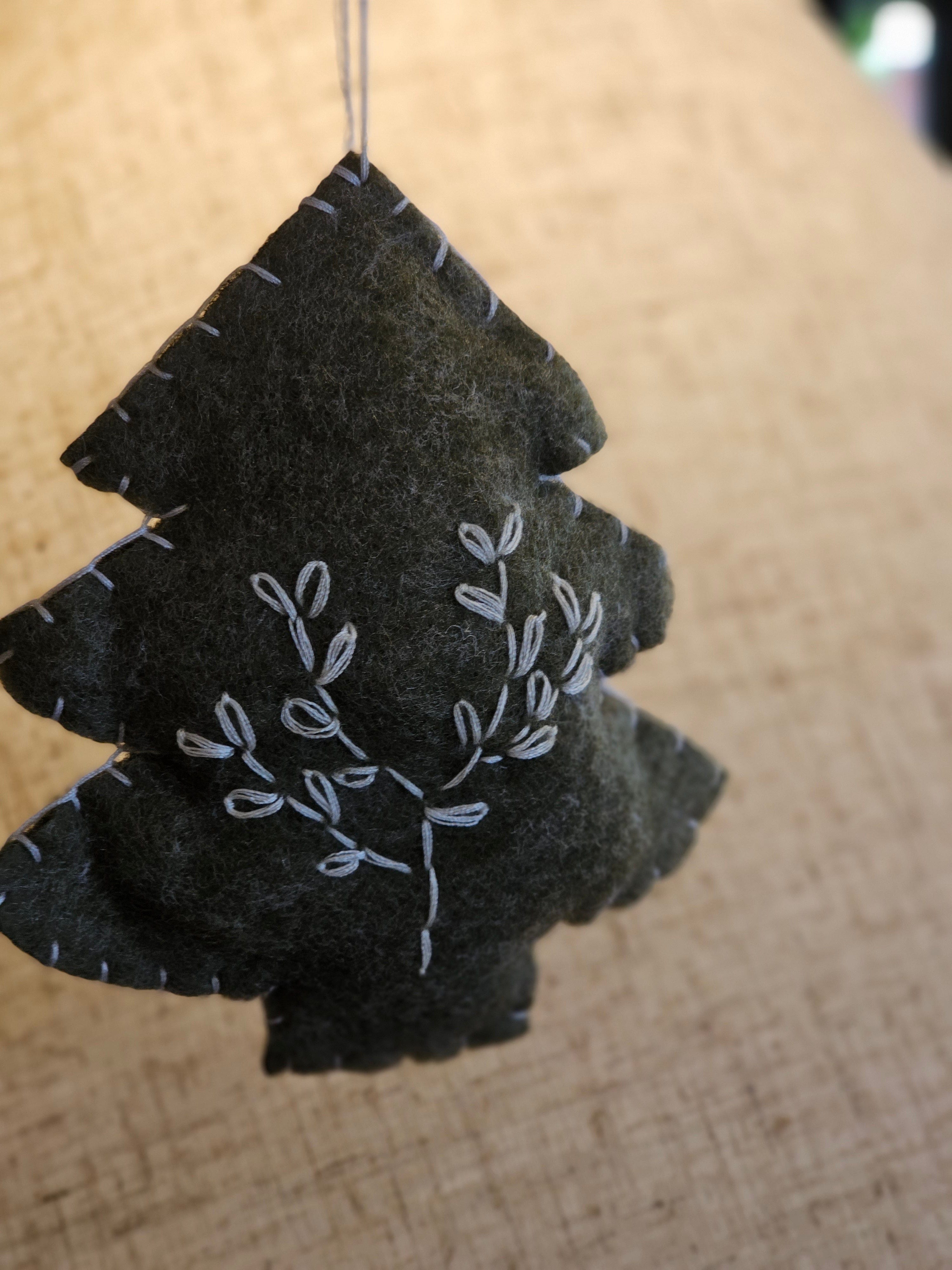 Haven & Space Berry XMAS Christmas Tree Decoration