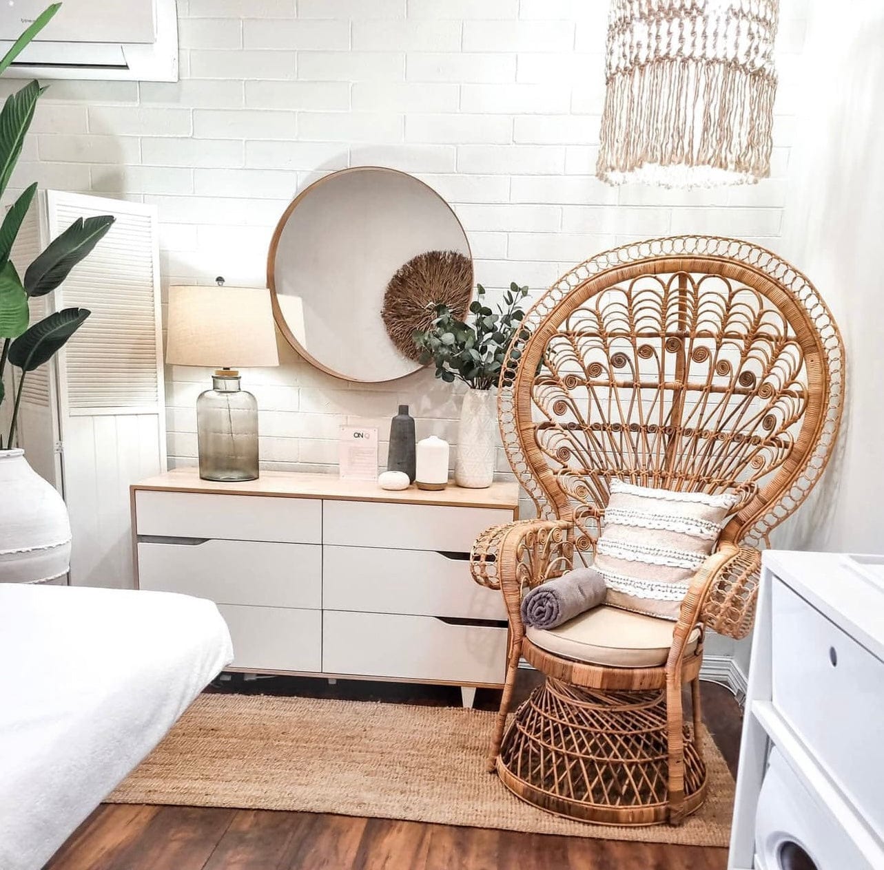 Haven and Space Furniture Chair Natural Peacock Chair