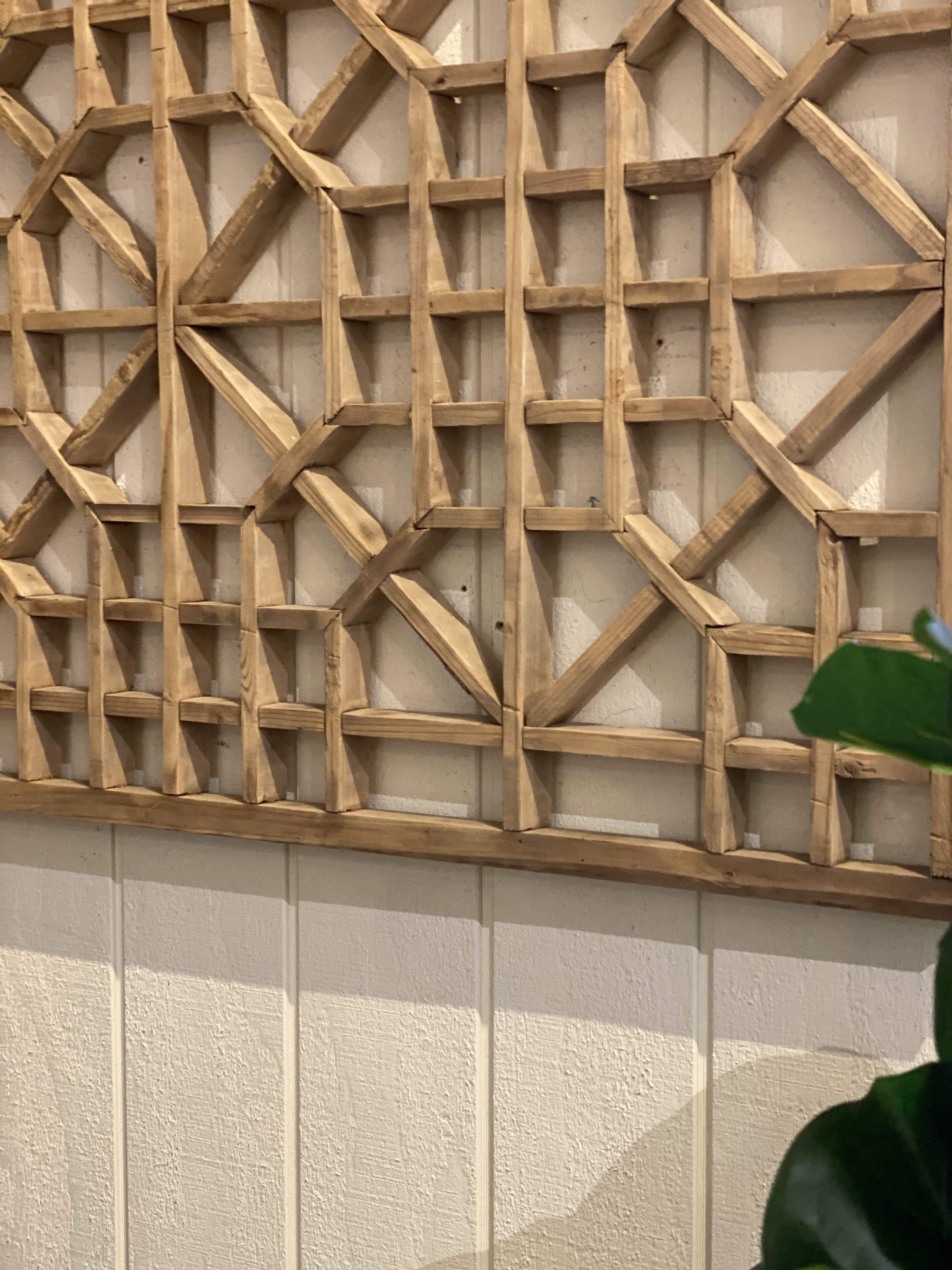 Haven & Space Berry Chinese Timber Screen