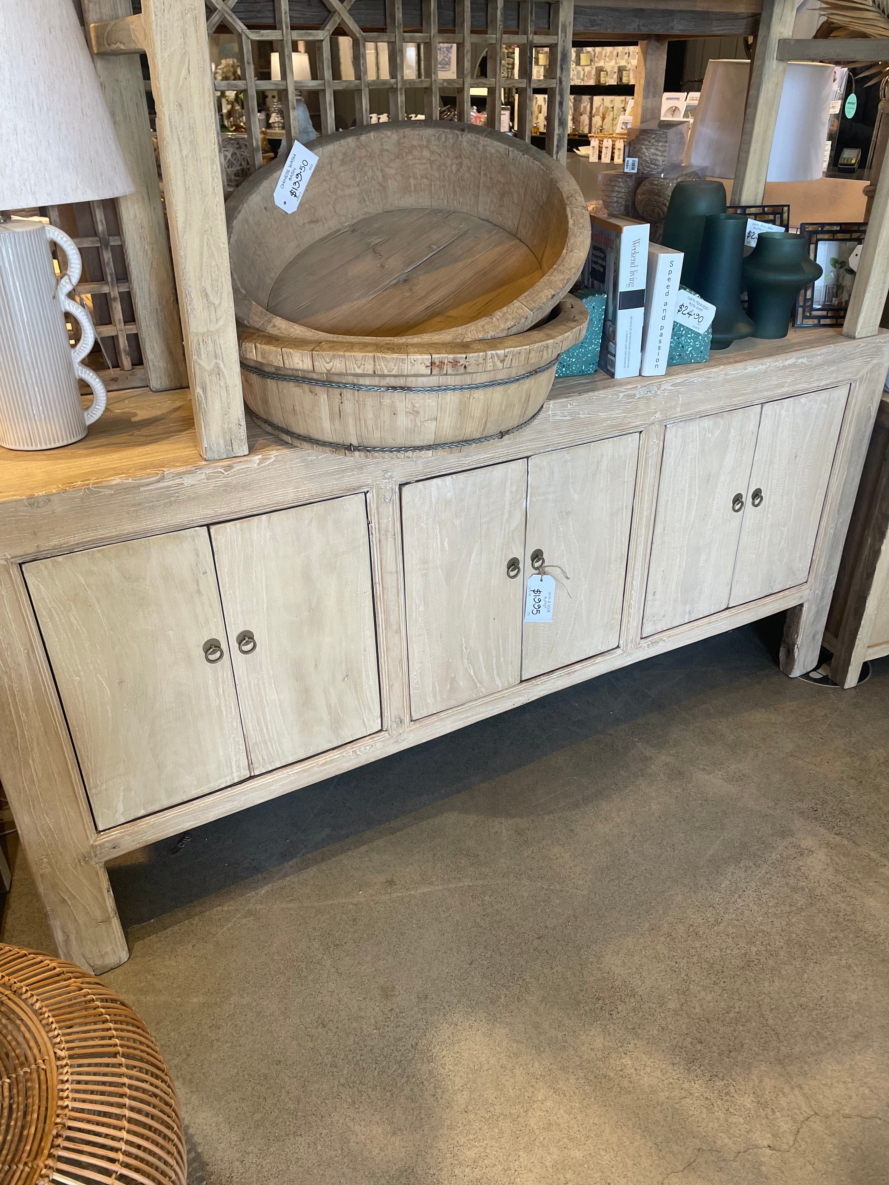 Haven & Space Berry Jaya 6 Door Buffet