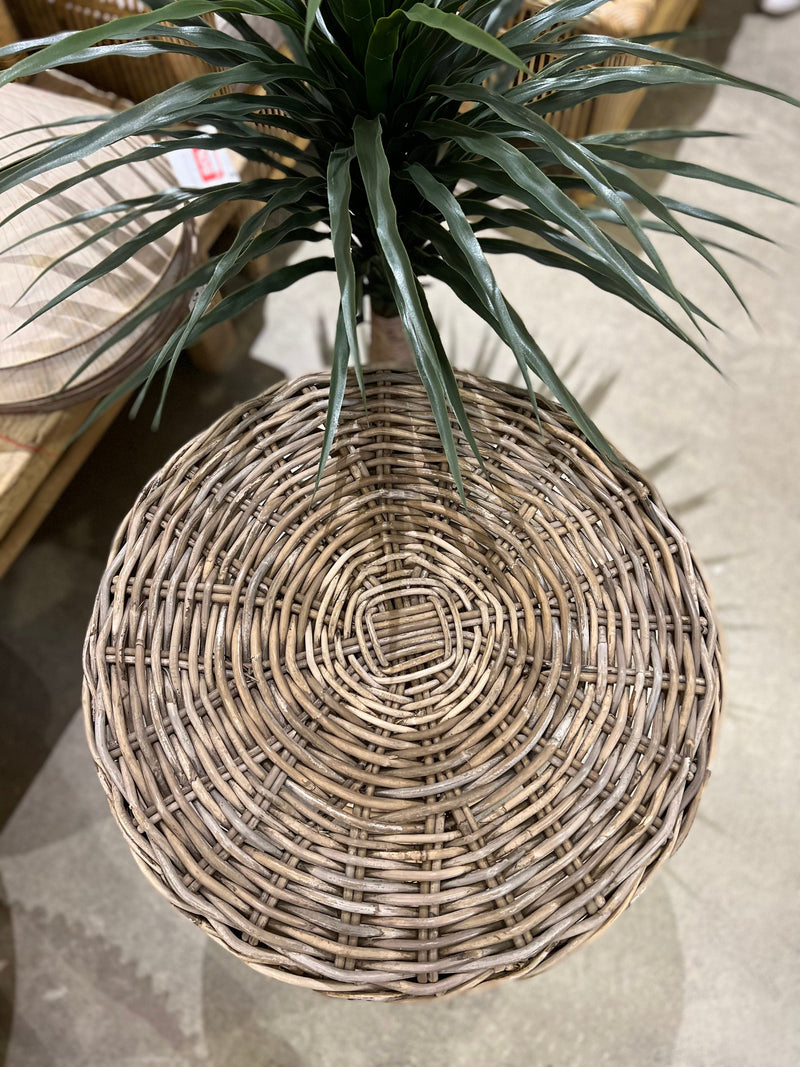 Haven & Space Berry Kubu Table