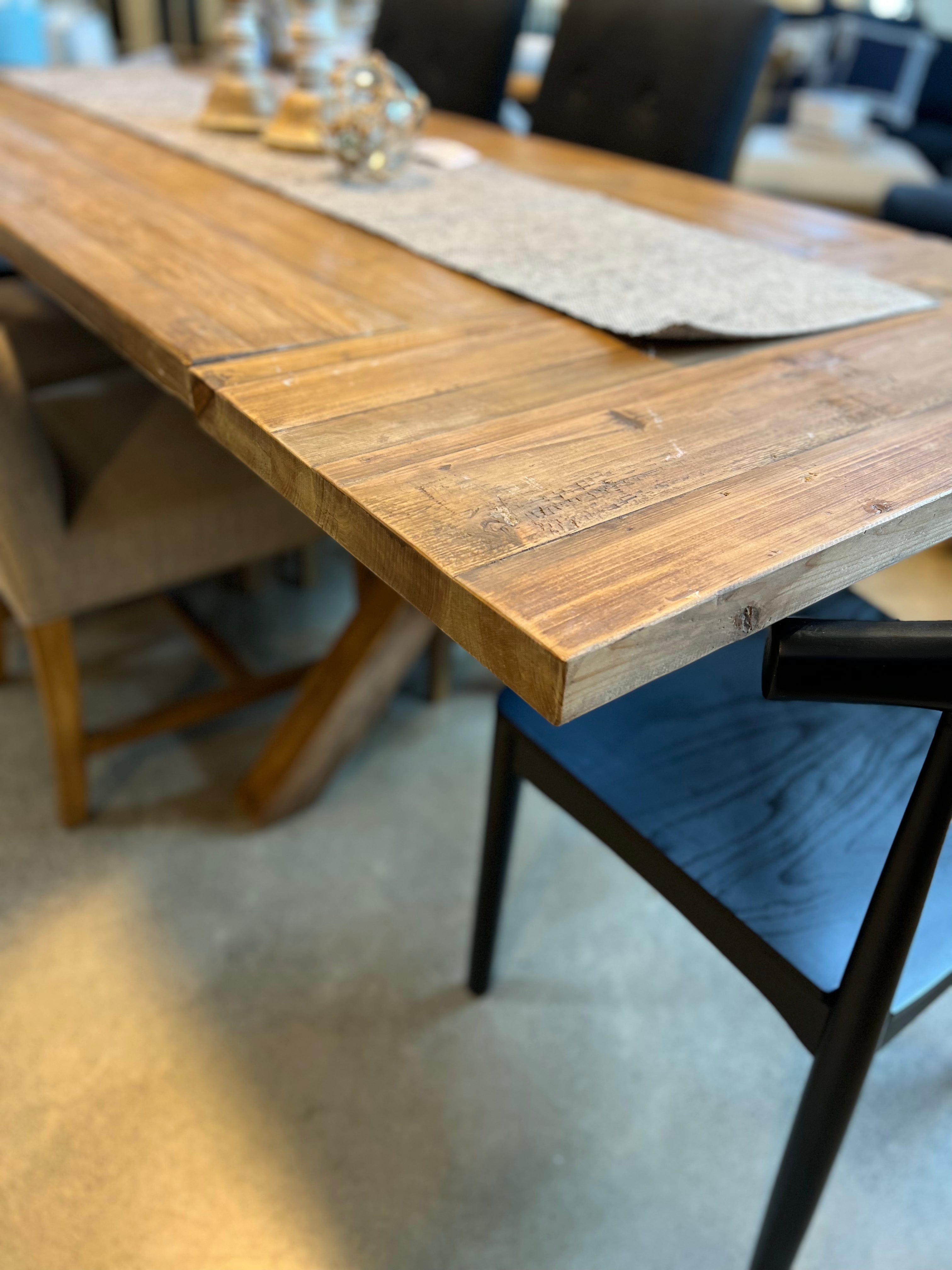 Haven & Space Berry Old Pine X Dining Table (extendable)