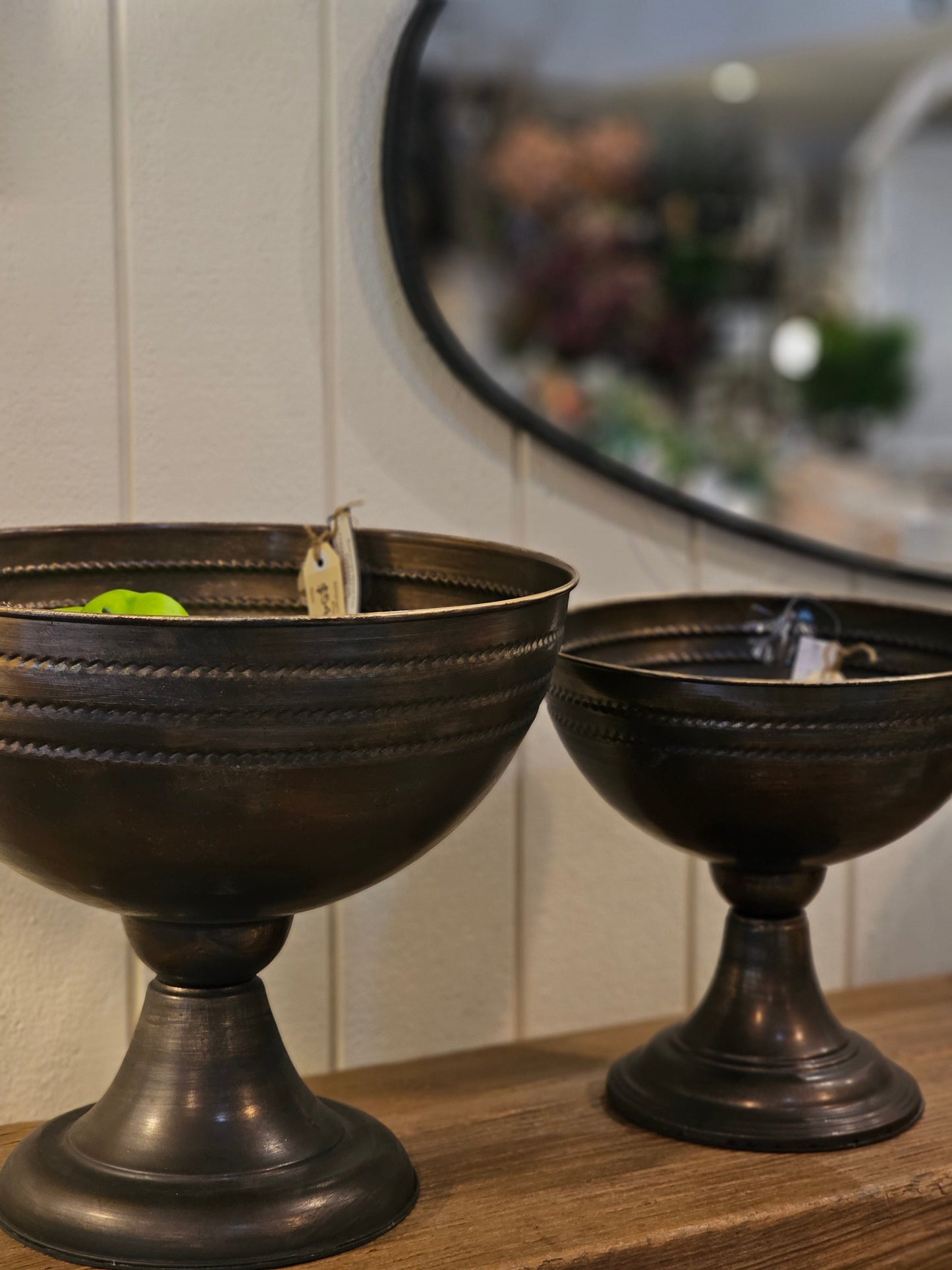 Haven & Space Berry ACCESSORIES 42CM Romanian Metal Bowl