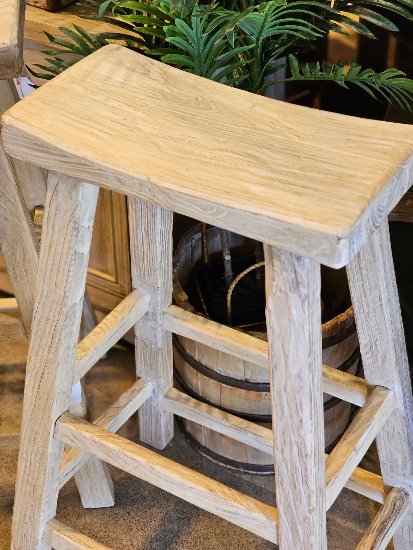 Haven & Space Berry BEDSIDE TABLE Elm Bondi Bar Stool