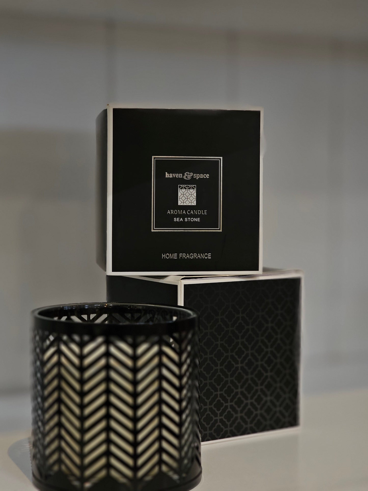 Haven & Space Berry CANDLES White/Black Haven & Space Glass Candle