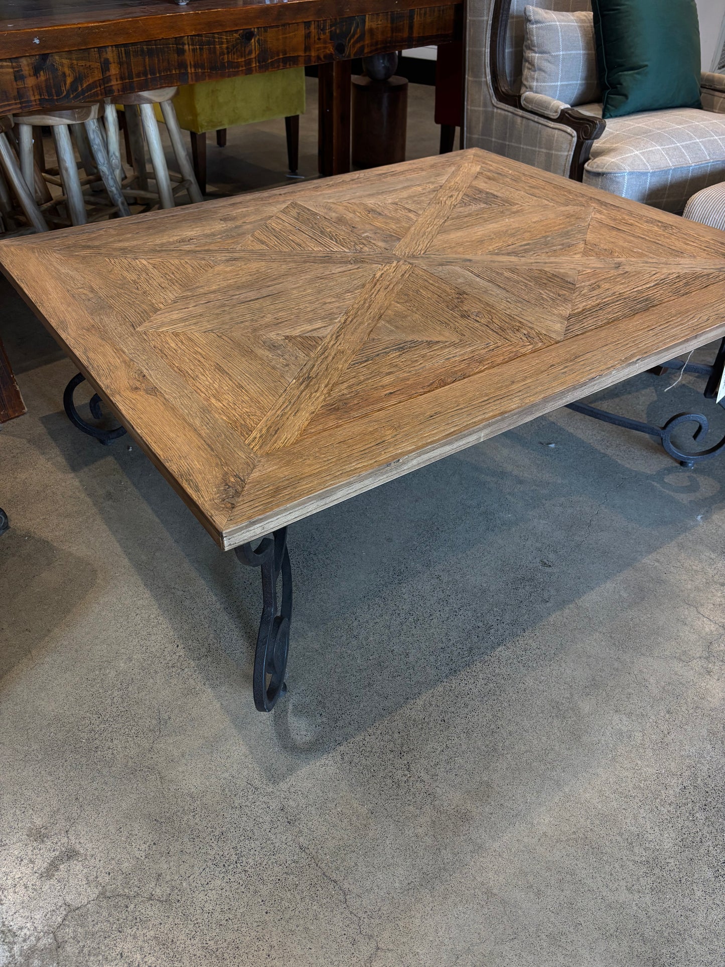 Haven & Space Berry COFFEE TABLE 100x120cm Vitoria Coffee Table