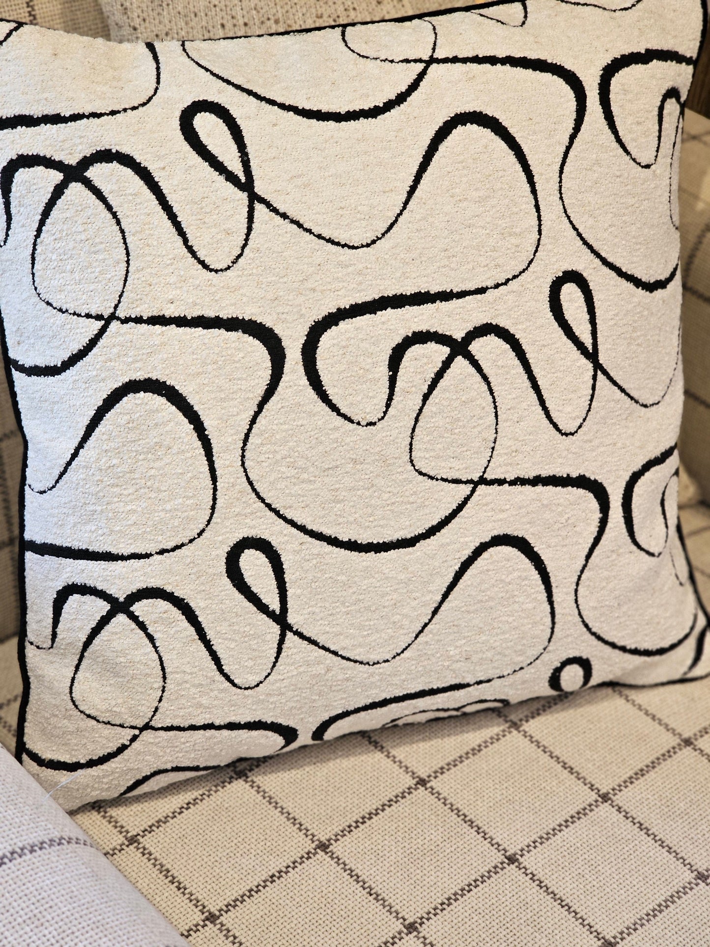 Haven & Space Berry CUSHIONS 45x45CM Ellidy Cushion