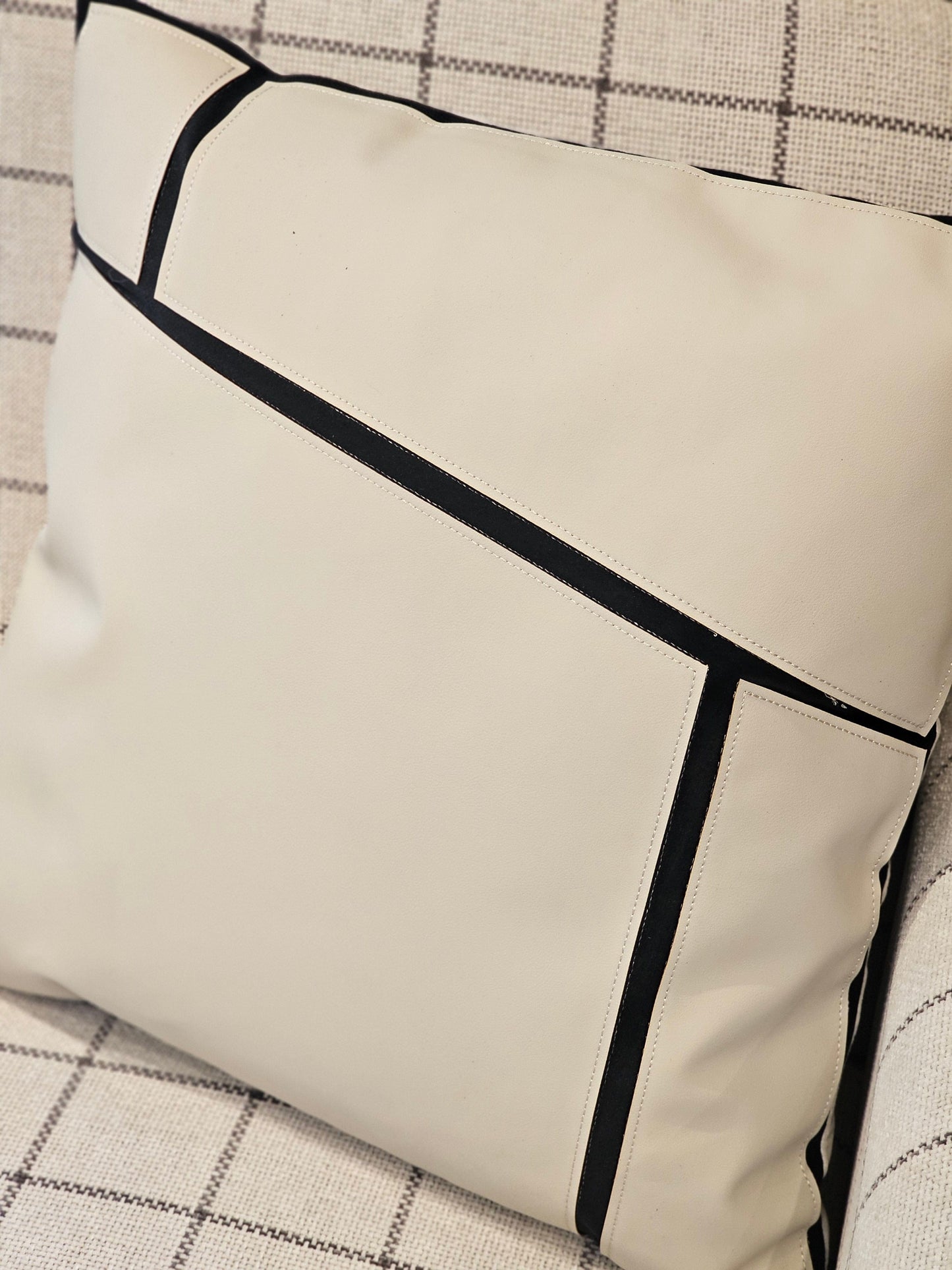Haven & Space Berry CUSHIONS 45x45CM Kapa Cushion