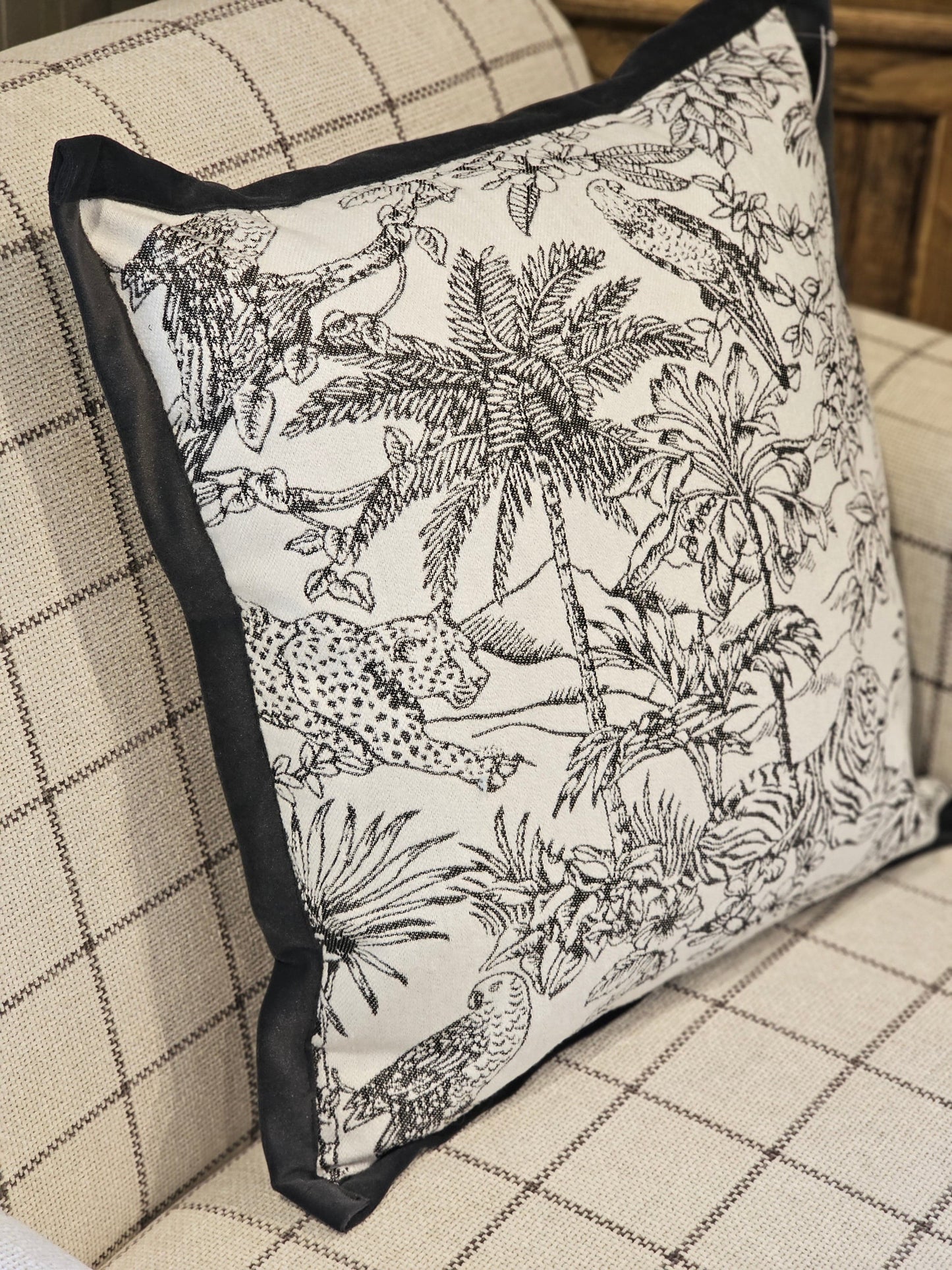 Haven & Space Berry CUSHIONS 45x45CM Tropics Cushion