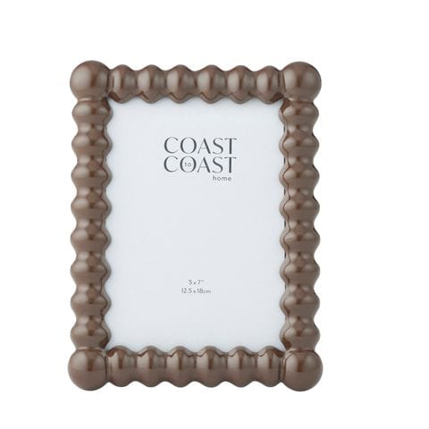 Haven & Space Berry FRAMES 5x7 / Chocolate Farrow Resin Frame