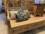 Haven & Space Berry FURNITURE W215x95x110cm / Wood Carved Daybed Large Flat back