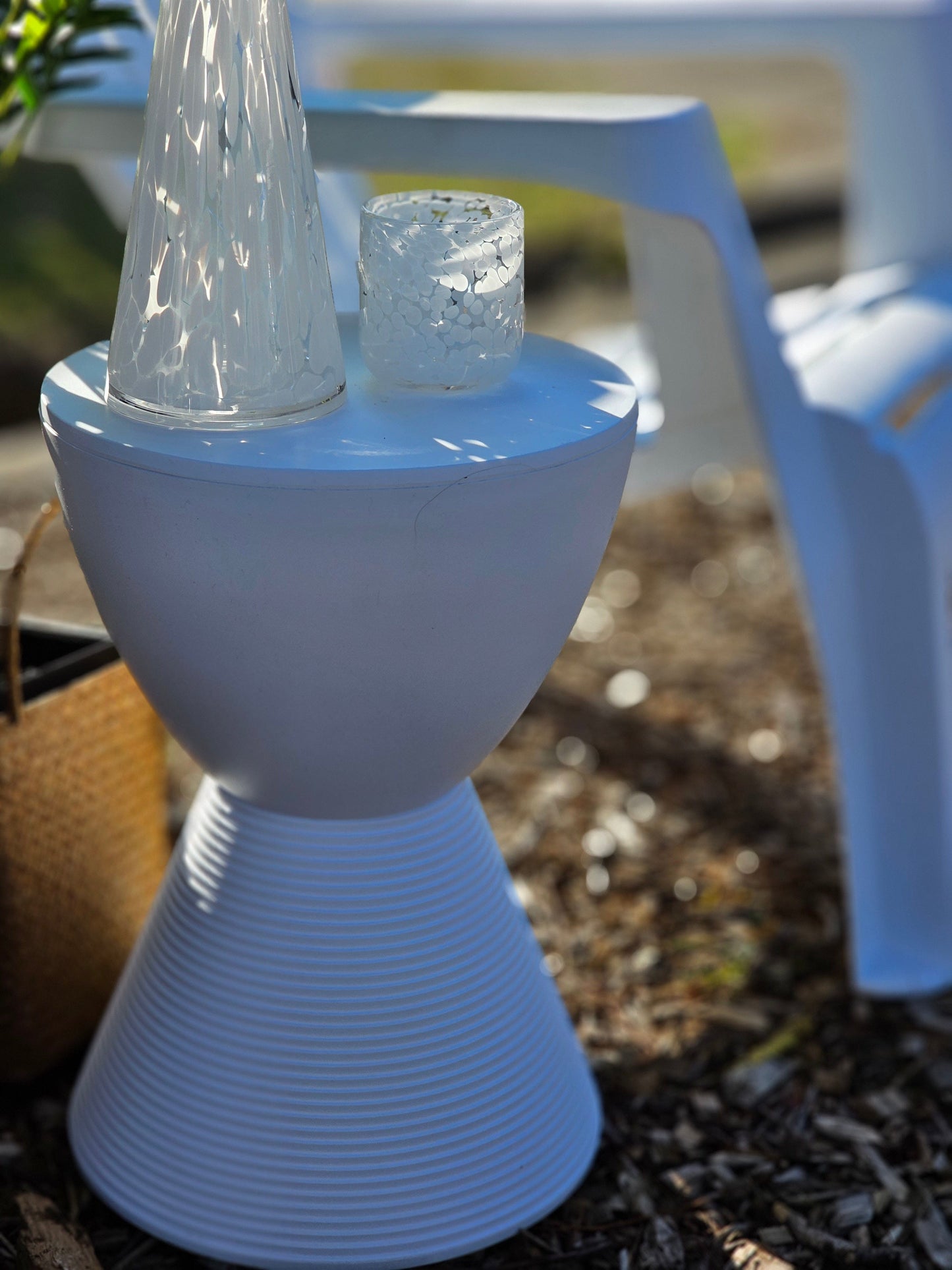 Haven & Space Berry FURNITURE White Plastic Drum Stool