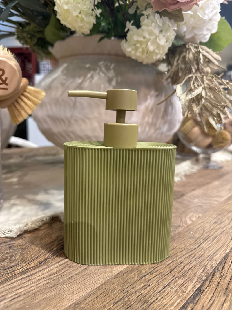 Haven & Space Berry KITCHEN Olive Sid Resin Dispenser