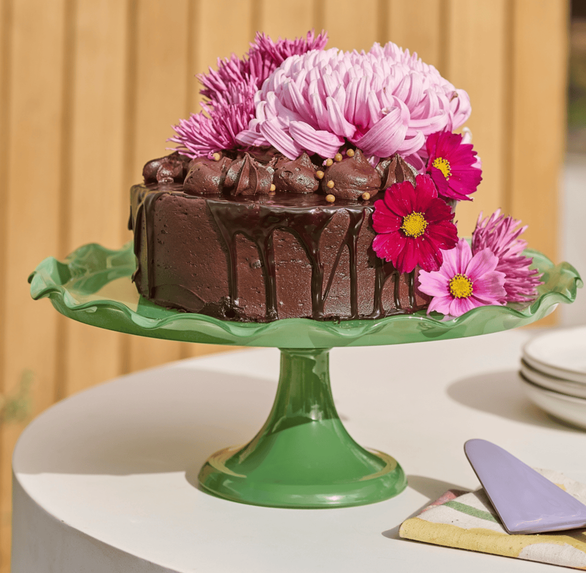 Pink Ruffle Cake Stand Ruffle Cake Stand – Haven & Space Berry