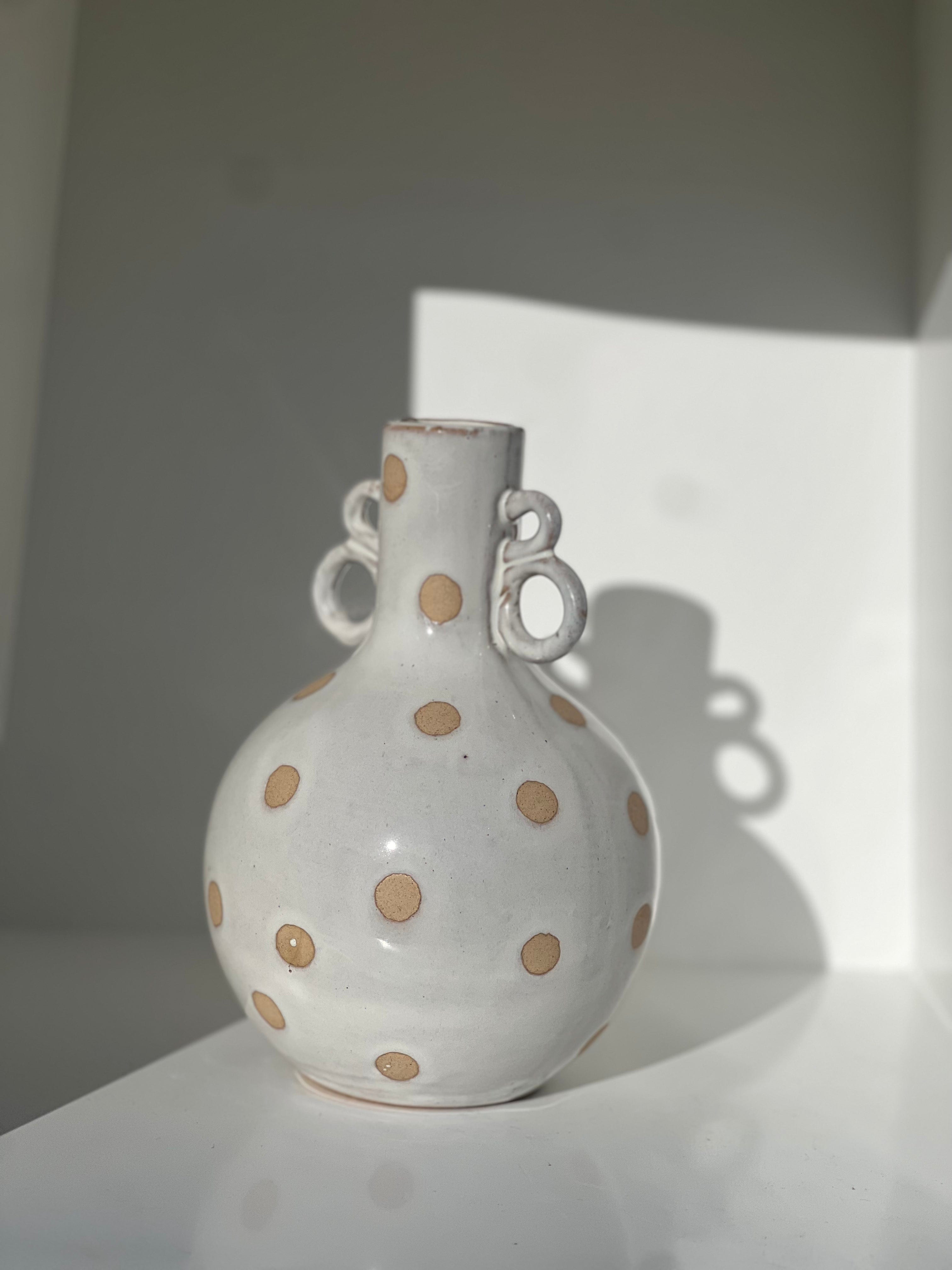 Haven & Space Berry vase Dos Ceramic Vase