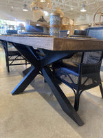 Haven & Space Berry Cross Leg Dining Table
