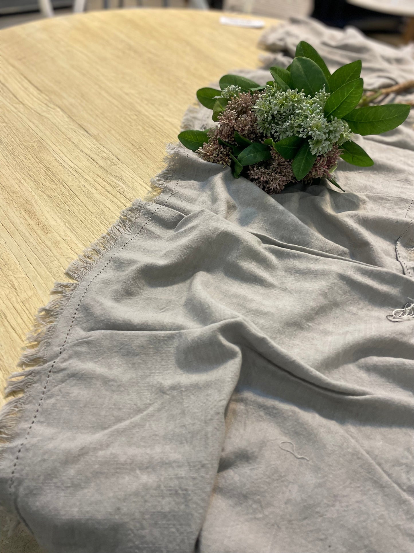 Haven & Space Berry Seaford Round Dining Table